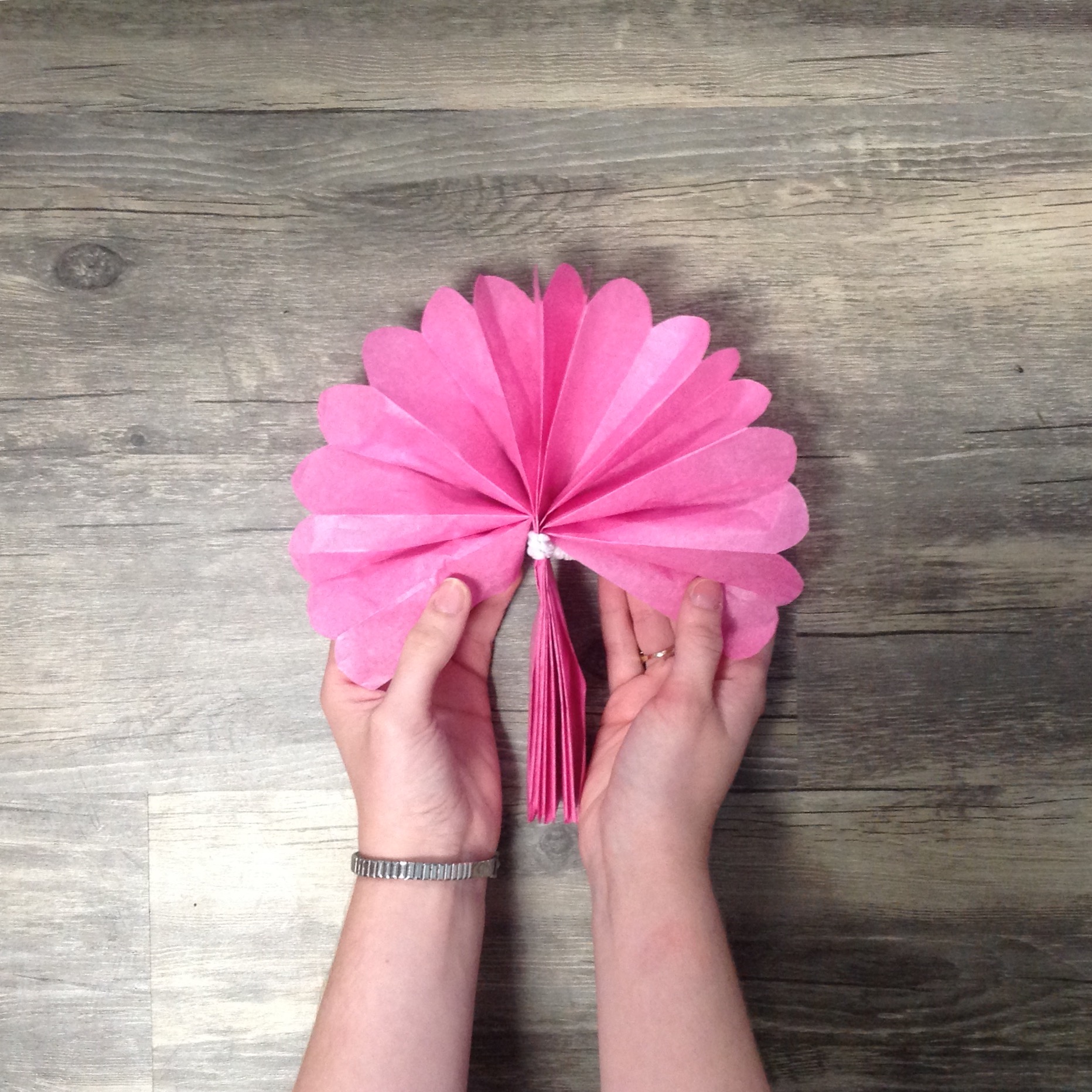 quick and easy tissue paper flower tutorial
