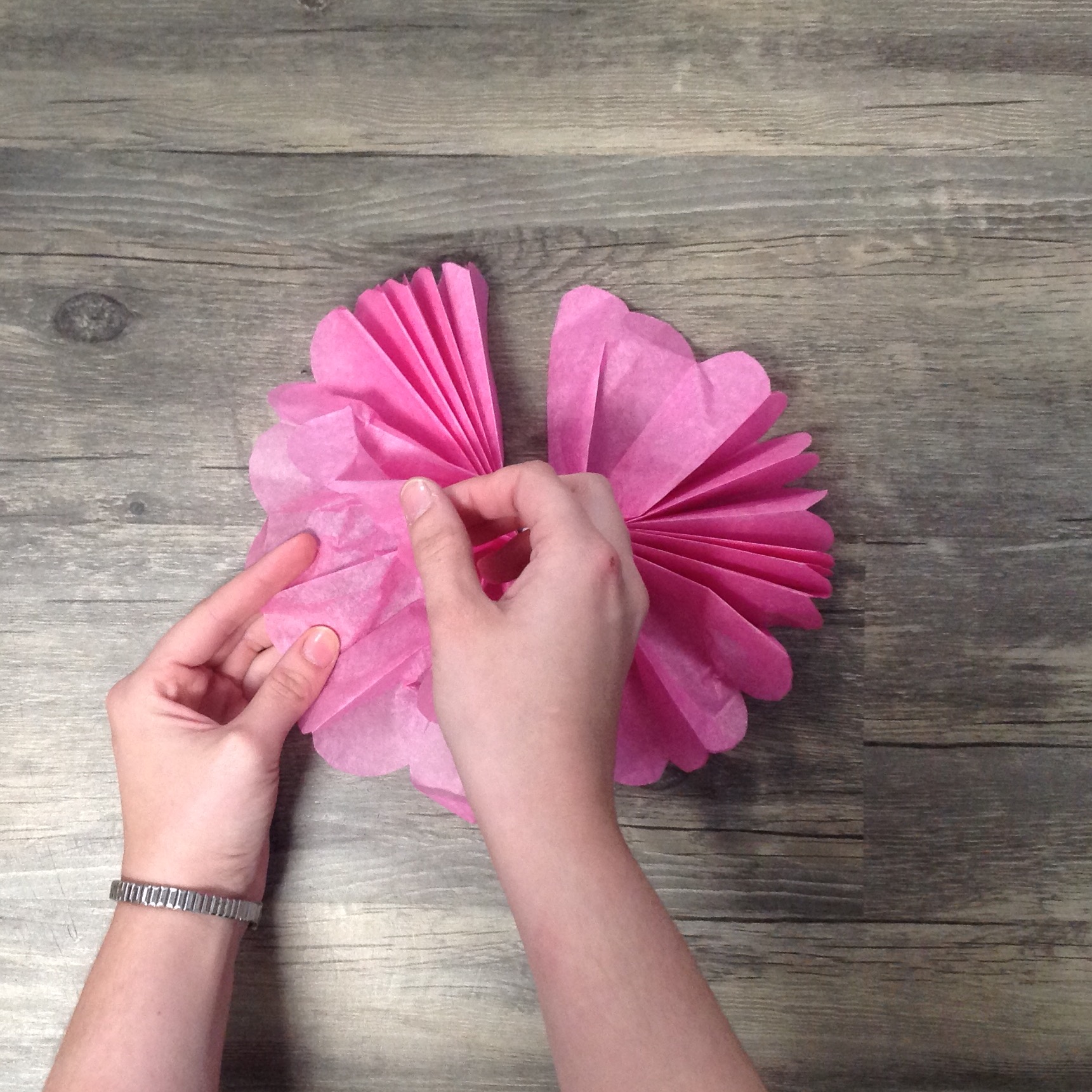 quick and easy tissue paper flower tutorial