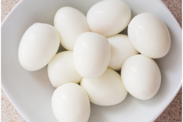 Hard-Boiled Eggs | How-to | Perfect Eggs | Perfect Hard-Boiled Eggs | Go to the Six Clever Sisters blog and get the secret on making perfect hard-boiled eggs that peel EASILY!