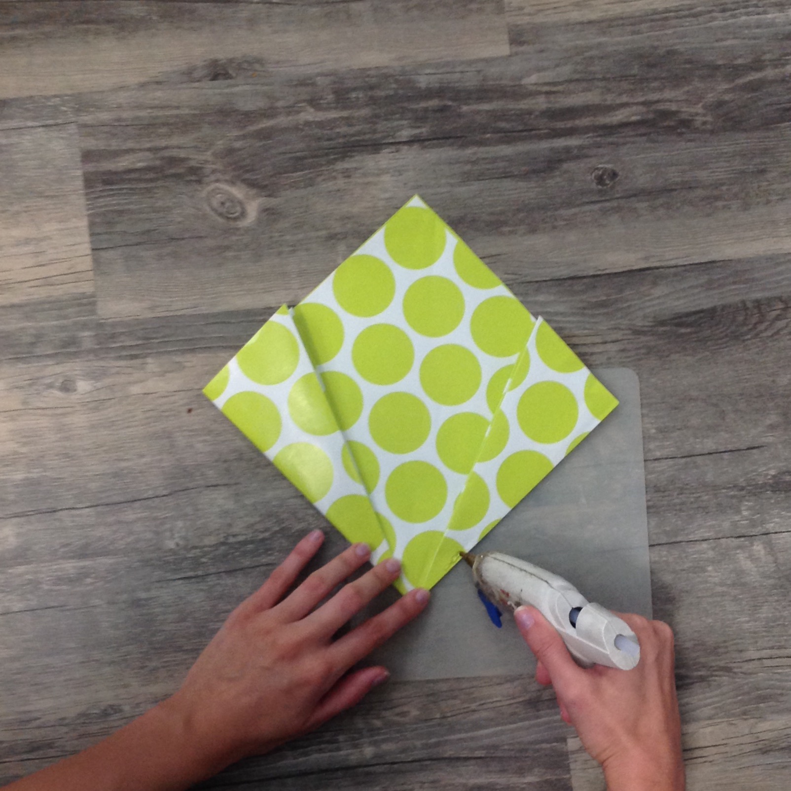 Paper Flower Origami | Folded Flower Tutorial | Origami Flower | Flower Party Decor These flowers can be made from scrapbook paper or wrapping paper to match your party or wedding decor. Simple and economical, and you can make them big or small for whatever you need them for! | Six Clever Sisters