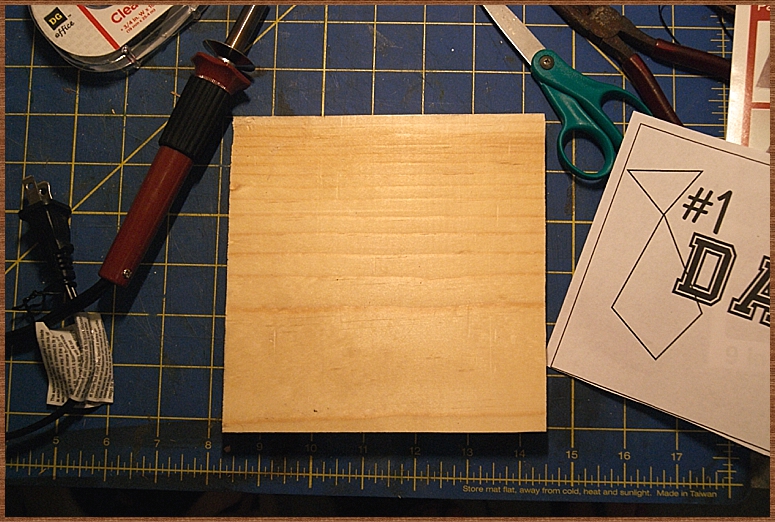 Father's Day Gift - Wood-burned Plaque (free printable!)