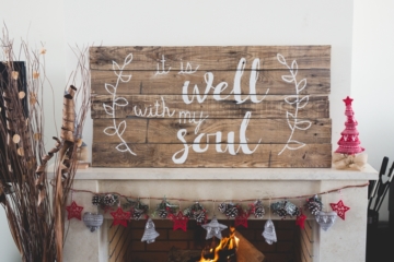 DIY Pallet Sign "It Is Well"