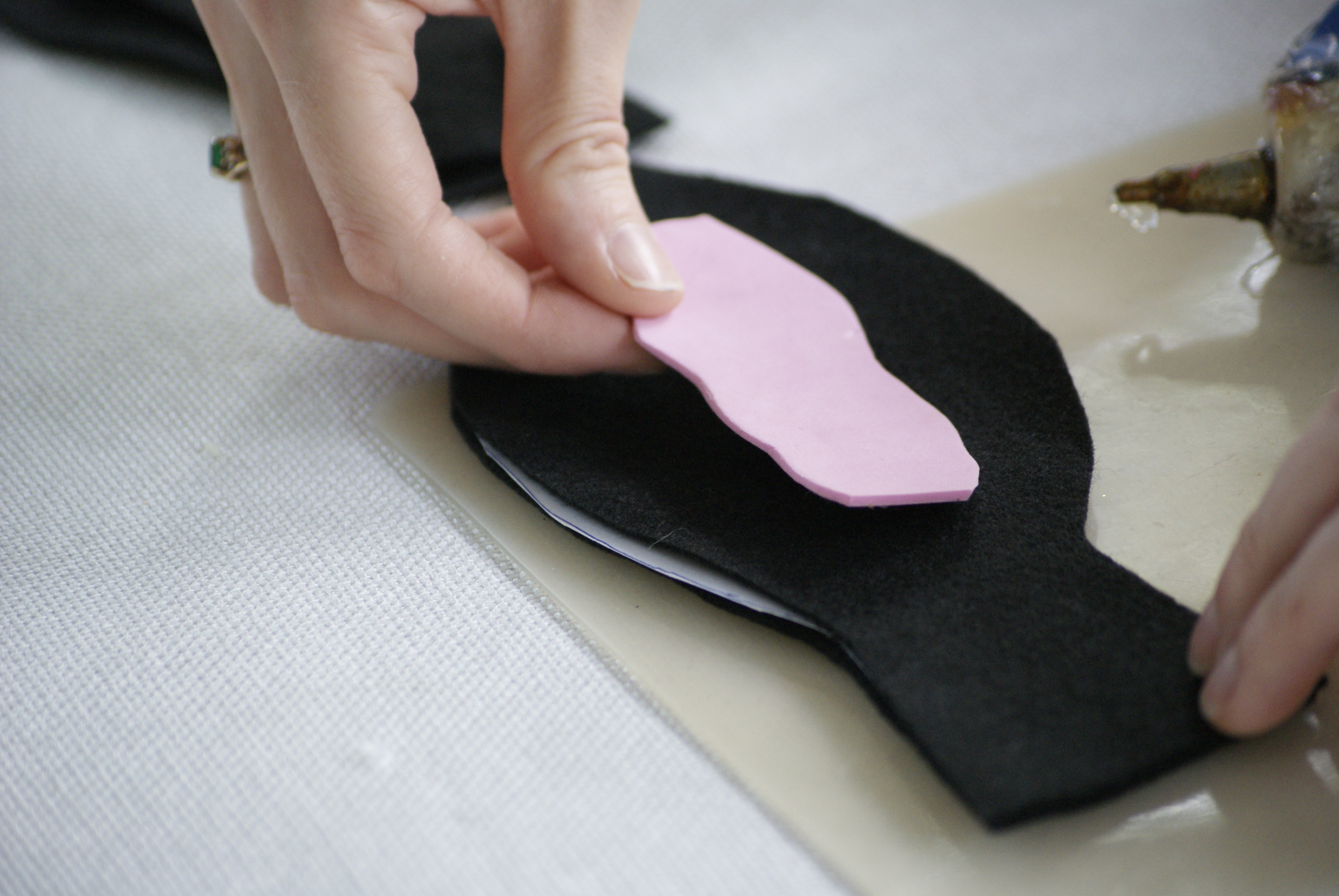 Chick-fil-a Cow Appreciation Day | Cow Appreciation Day Ideas | Chick-fil-A Cow Mask | Chickfila Cow Day | Paper Plate Crafts | Paper Plate Cow | Paper Plate Cow Craft | Cow Mask | Cow Mask for Kids | CFA | Chickfila Cow Appreciation Day Rules | Chickfila Day | Cow Face | Are you ready to #eatmorechikin ? If you're a family that loves Chick-fil-a, you know what Cow Appreciation Day means! And, Six Clever Sisters has easy cow masks ideas for you for the whole family!