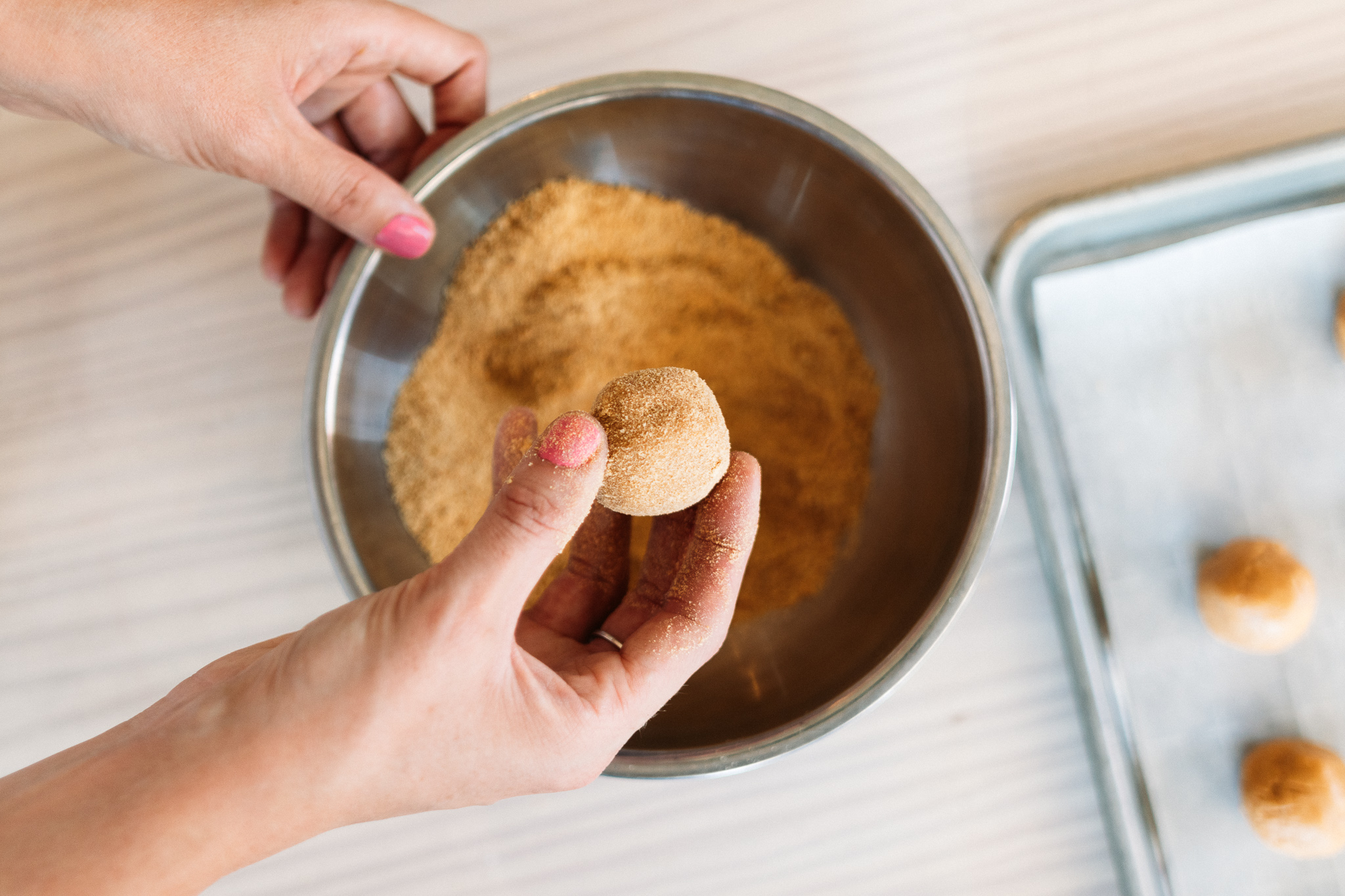 Peanut Butter Balls | No-Bake Peanut Butter Balls | Protein Snack | Peanut Butter Protein Ball | No-Bake Snack | This easy, peanut butter snack is packed with protein. It requires no baking either and can be made in minutes! #pb #peanutbutter #protein #snackideas #recipe #recipeoftheday #easyrecipe