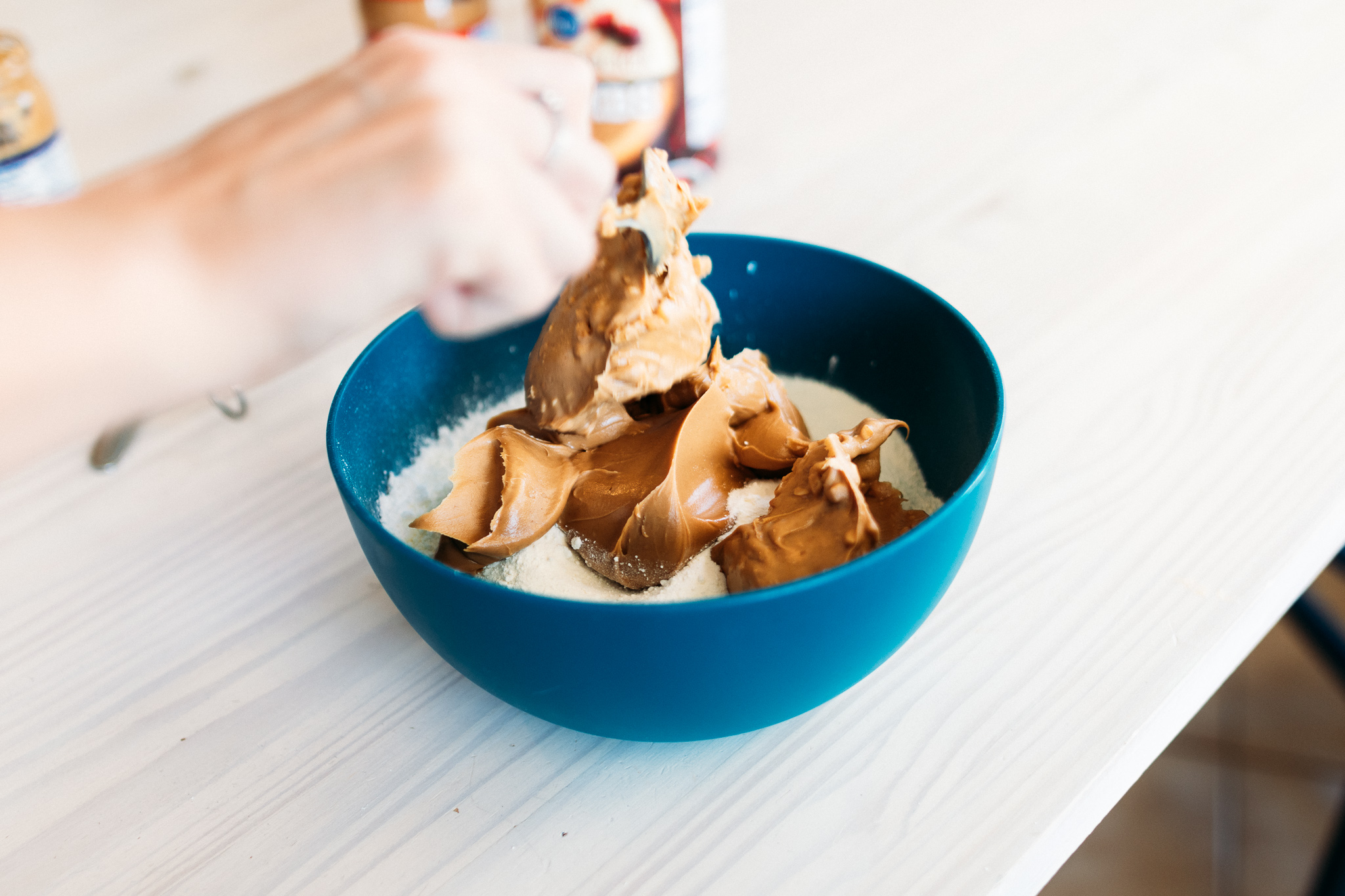 Peanut Butter Balls | No-Bake Peanut Butter Balls | Protein Snack | Peanut Butter Protein Ball | No-Bake Snack | This easy, peanut butter snack is packed with protein. It requires no baking either and can be made in minutes! #pb #peanutbutter #protein #snackideas #recipe #recipeoftheday #easyrecipe