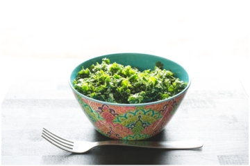 Simple Garlic-Infused Kale Salad