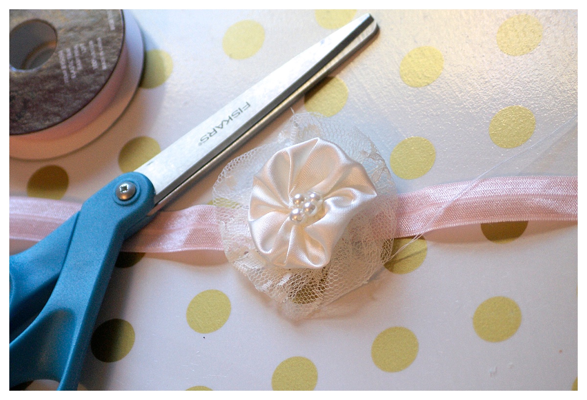 baby headband tutorial DIY easy rosette pearl
