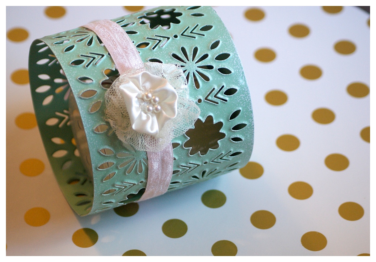 baby headband tutorial DIY easy rosette pearl