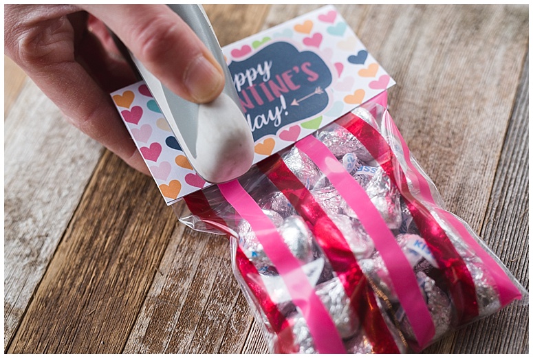 Free Printable Valentine's Day Treat Bag Toppers