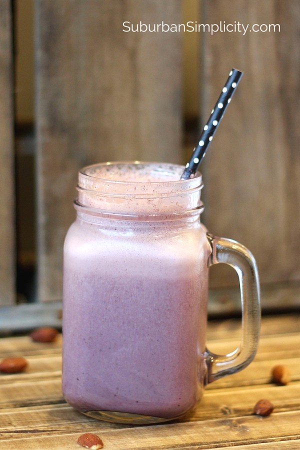 Cherry Almond Breakfast Smoothie | Metabolism Smoothie | Fat Burning Smoothie | Smoothie Recipes | Detox Drinks | Beachbody Smoothies | Shed Extra Pounds | Metabolism Boost Drink | Six Clever Sisters