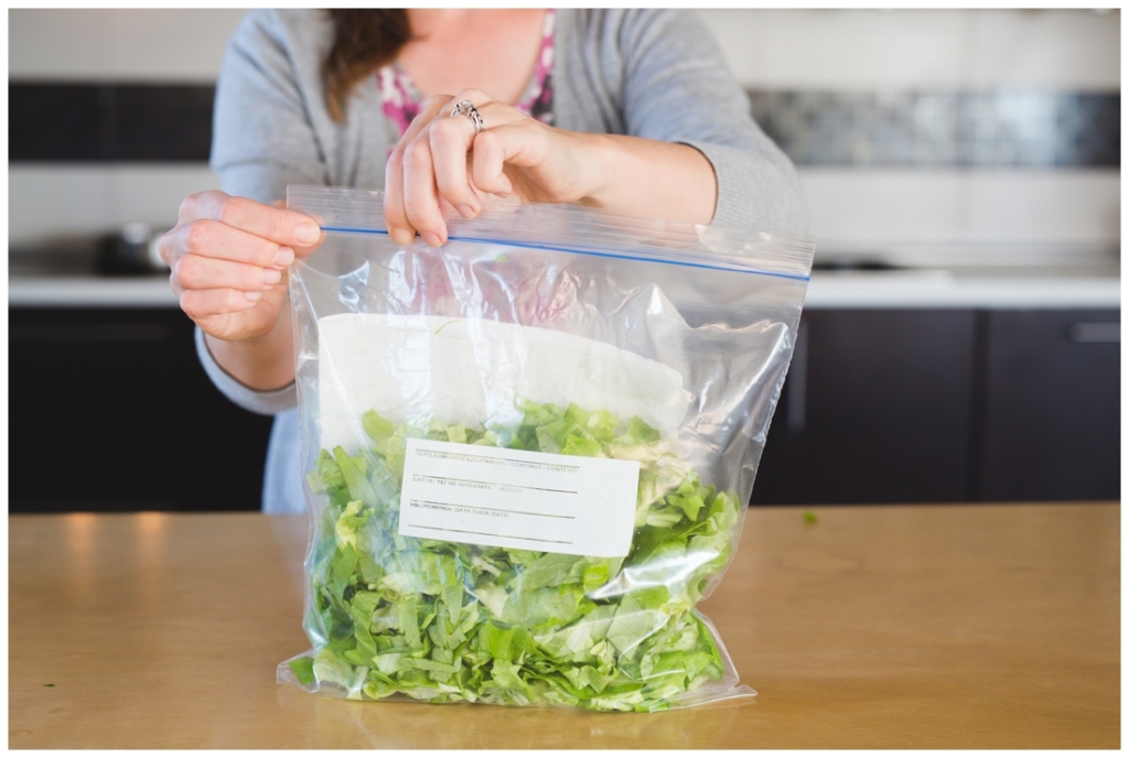 Storing lettuce | Storing Chopped Lettuce | Healthy Eating | In the fridge | This is how to store lettuce in your fridge for at least a week! Keep it cleaned and chopped so you can make a healthy lunch or dinner in no time at all!