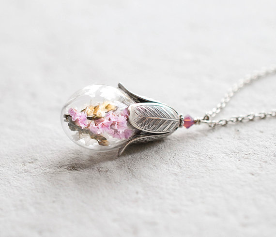 Mother's Day Gifts | Mother's Day | Etsy Shop | Gift Ideas | Mother's Day Gifts for Grandma | Gift Ideas Mother's Day | Mother's Day Gifts Ideas from Daughter | Gift Ideas on Etsy | Unique Mother's Day Gifts | Personalized Gifts | Looking for that special gift for Mom this year? I can't believe all these cute gift ideas. Check it out on Six Clever Sisters.