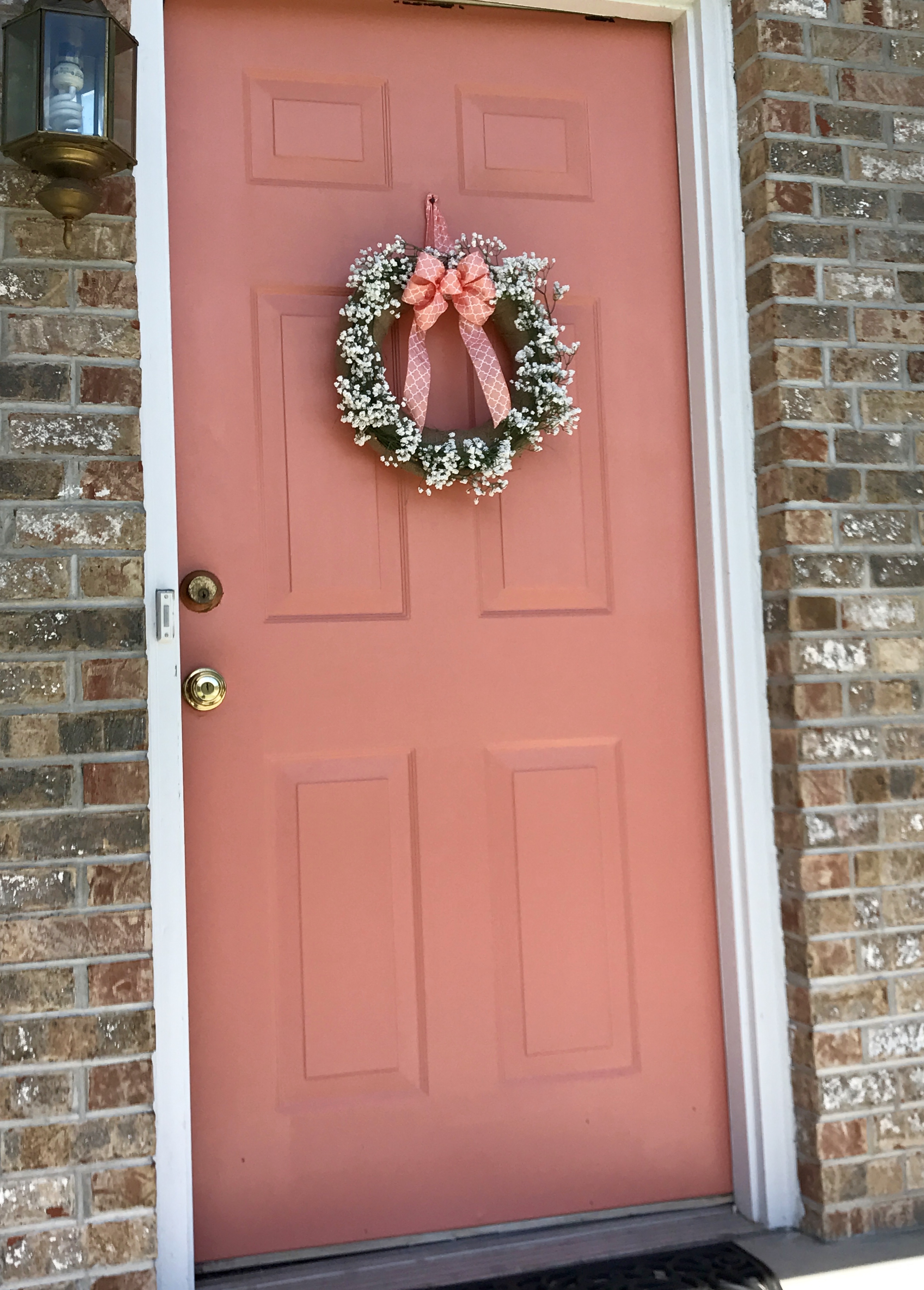 5 Simple Steps to a Front Door Makeover! | DIY Home | Home Makeover | DIY Home Decor on a Budget | House Makeover Exterior | DIY Home Ideas Project | Front Door Ideas | Behr Paint Colors | Front Door Colors | Home Improvement | Curb Appeal | By simply giving your front door a makeover, you'll take your look from 'blah' to stunning, fresh & beautiful!! Check out these 5 simple steps on www.sixcleversisters.com!