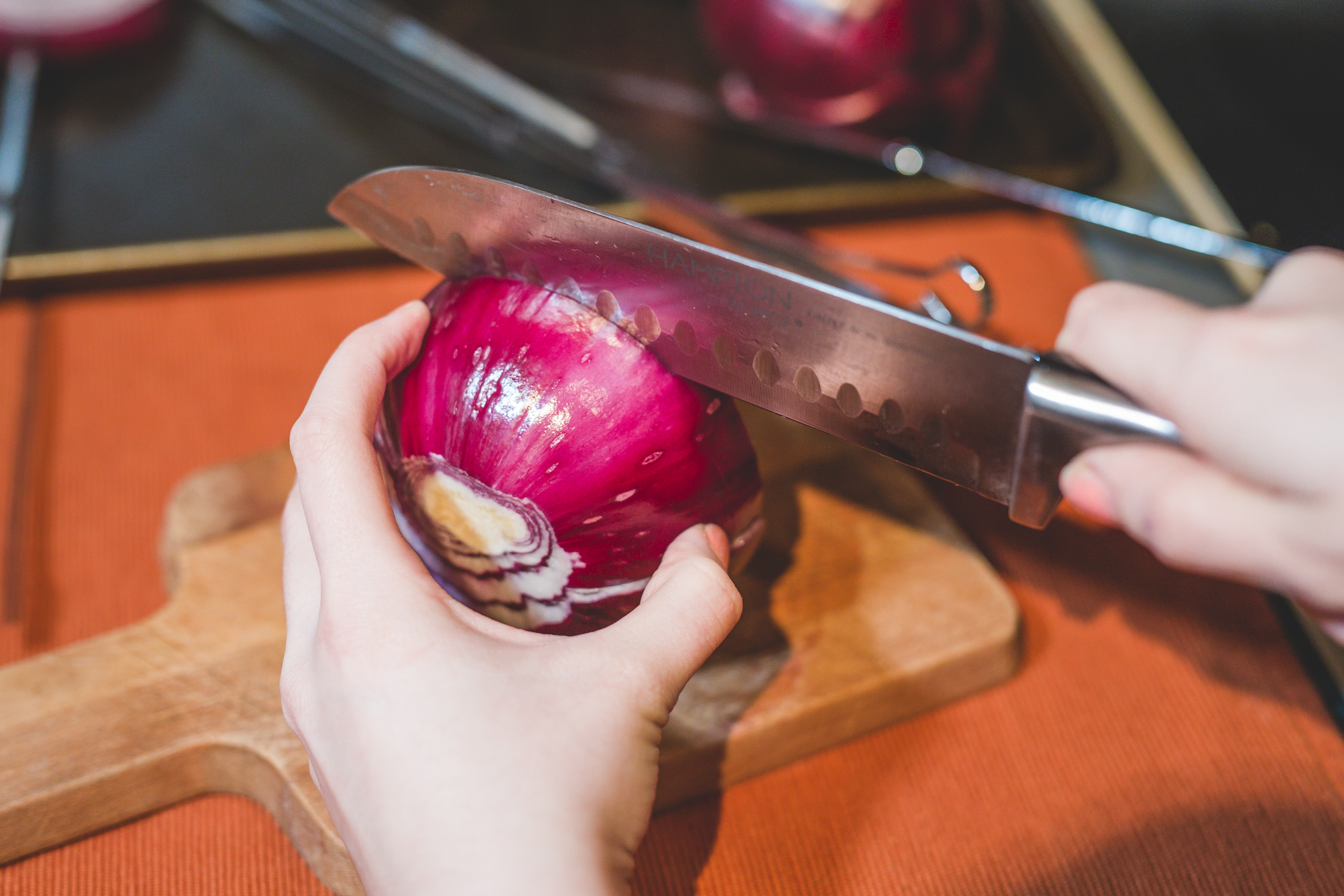 Rib Eye Sandwich | Grilled Rib Eye | Grilled Sandwich Ideas | Grilled Rib Eye Steak | Grilled Steak | Summer Party Food | Food Ideas | Get your grill fired up for the summer and make these delicious rib eye sandwiches for a summer backyard party! Find the recipe and tutorial at SixCleverSisters.com