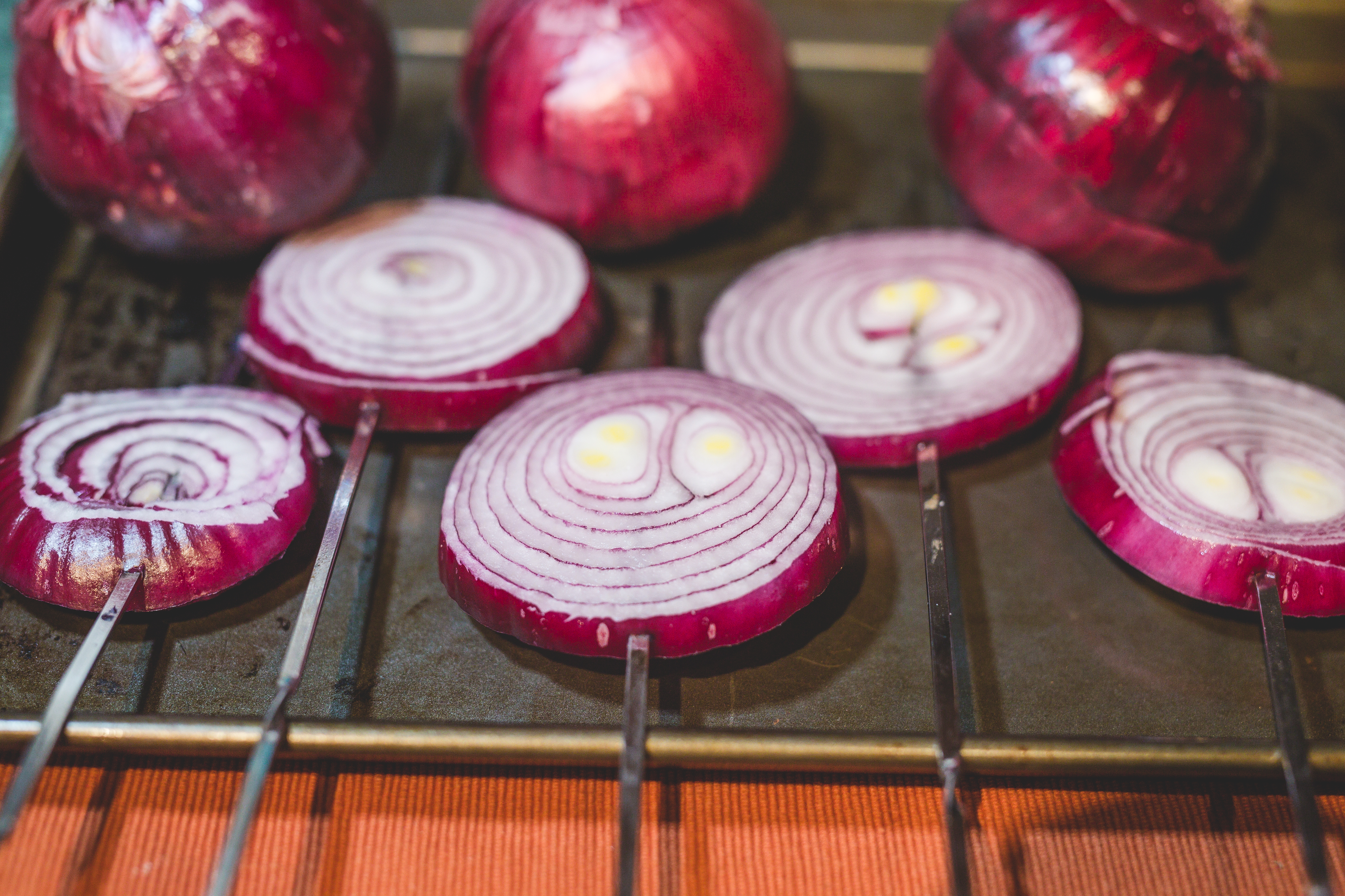 Rib Eye Sandwich | Grilled Rib Eye | Grilled Sandwich Ideas | Grilled Rib Eye Steak | Grilled Steak | Summer Party Food | Food Ideas | Get your grill fired up for the summer and make these delicious rib eye sandwiches for a summer backyard party! Find the recipe and tutorial at SixCleverSisters.com