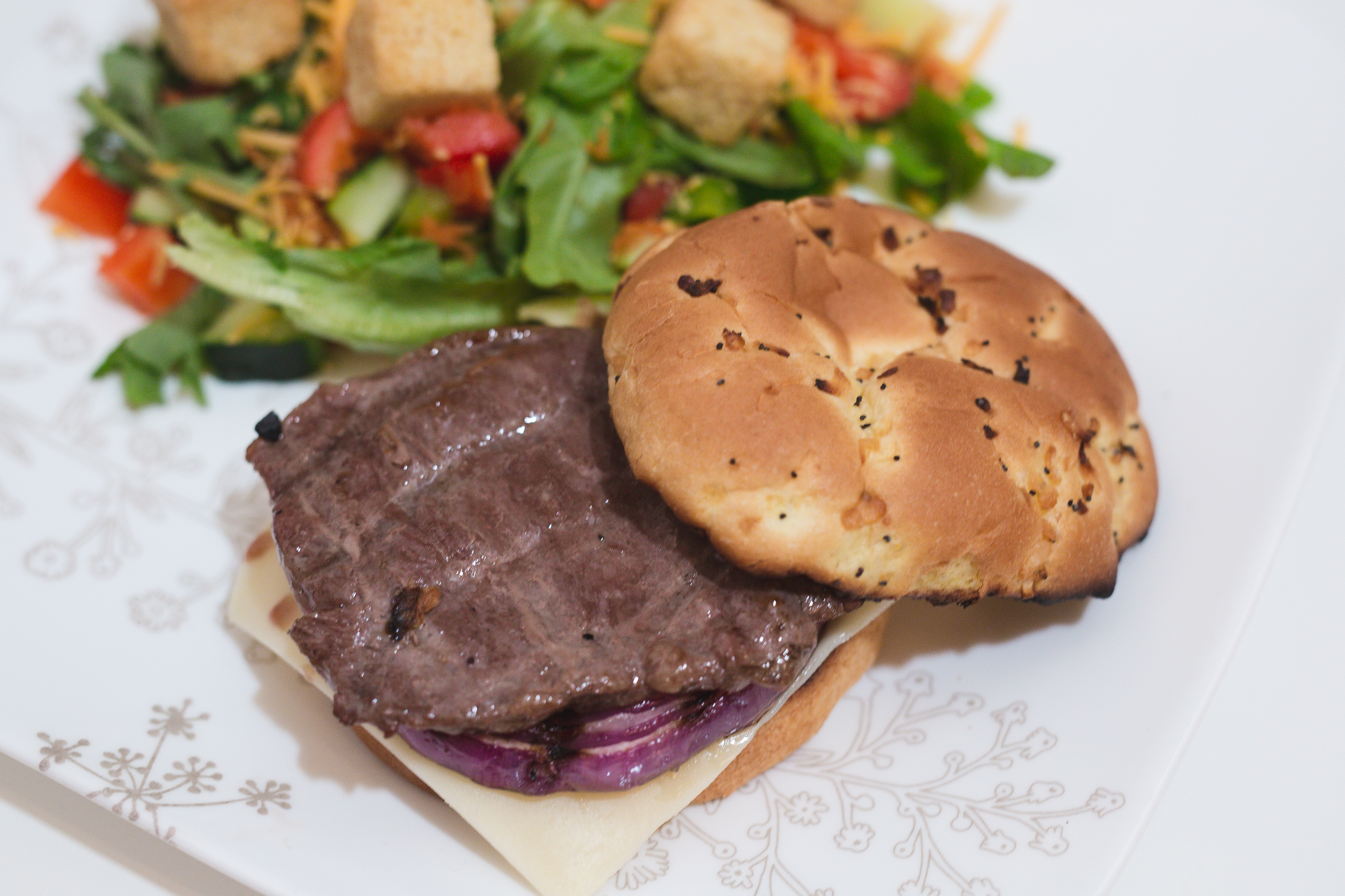 Rib Eye Sandwich | Grilled Rib Eye | Grilled Sandwich Ideas | Grilled Rib Eye Steak | Grilled Steak | Summer Party Food | Food Ideas | Get your grill fired up for the summer and make these delicious rib eye sandwiches for a summer backyard party! Find the recipe and tutorial at SixCleverSisters.com