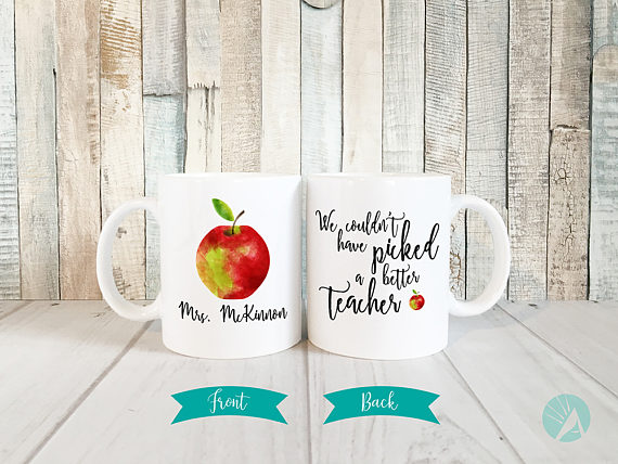 Teacher Gifts | End of Year Teacher Gifts | Teacher Appreciaiton | End of the Year Teacher Gift | Gift Idea for Teacher | Gift Idea for Teacher Appreciaiton | Be sure to thank your teacher this end of the school year for all of their hard work this whole year long! Need some unique ideas in what to give? Check out Six Clever Sisters compilation!