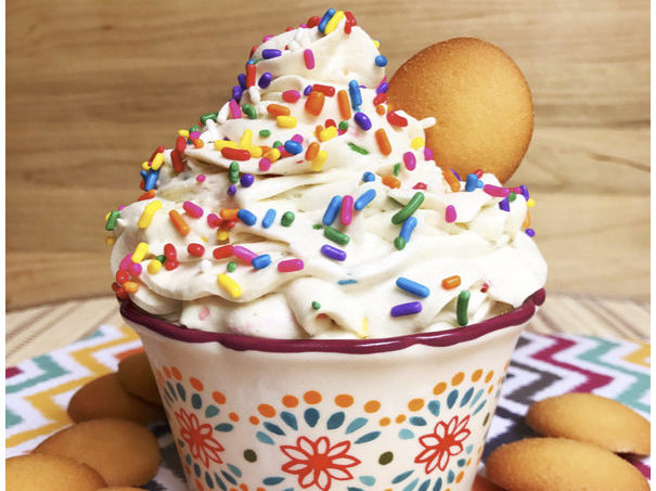 EASY BIRTHDAY CAKE BATTER DIP | Recipe | Party food | Birthday Cake | Funfetti | Sprinkles | Party | Birthday Party | Cake Batter | Funfetti Dip | This easy Birthday Cake Batter Dip is on the blog at sixcleversisters.com. Super simple, quick and YUMMY!