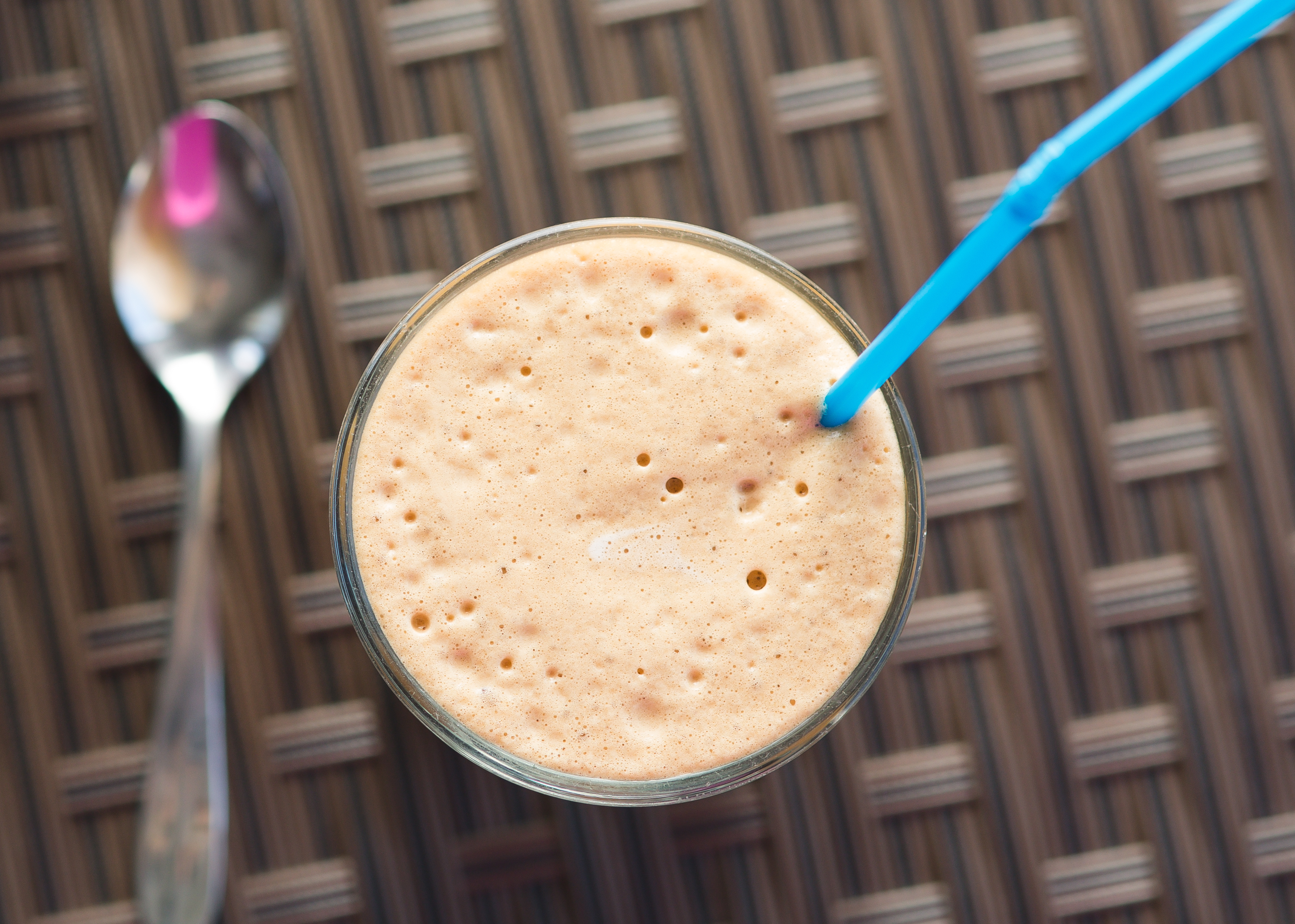 Greek frappe | how to make a Greek frappe | Greek food | Greek drinks | Greek recipes | traditional Greek food | Making a genuine Greek frappe is easier than you think! Step-by-step instructions with photos are on the Six Clever Sisters blog!