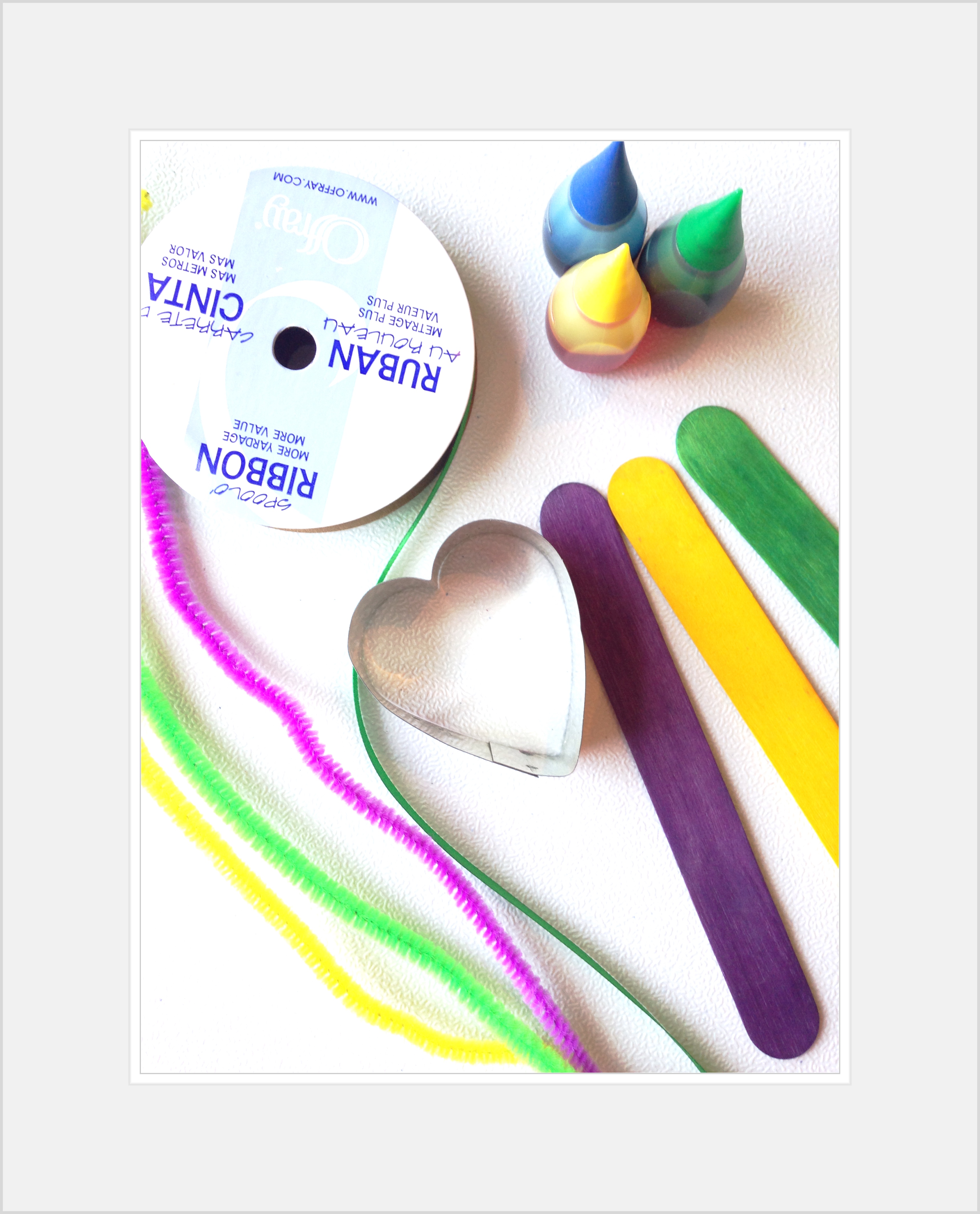 Activities For Kids | Kid Fun | Things To Do When Bored | Things For Kids to Do | Summer Break Activities | Easy Thing For Kids To Make | Activity Days Ideas | Non Electronic Activities | Hands On Activities For Kids | Looking for something creative for the kids to do on their summer break? This easy project requires just one secret, cheap ingredient. You'll be amazed at the results!!