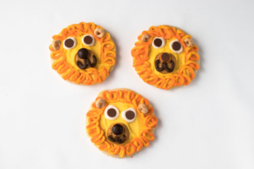 Animal Face Cookies | Kid Snack Ideas | Animal Faces | Fun Food Idea | Lion Face | Kid Party Food | Six Clever Sisters