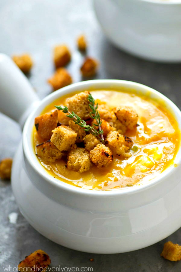 Crockpot Recipes | Crockpot Soup | Crockpot Soup Recipes | Slow Cooker Soup | Easy Dinner Recipes | Soup Recipes | Soups In A Crockpot | Soup Recipes Slow Cooker | Dinner Recipes | Fix It And Forget It Crockpot | Recipes For Fall | Looking for some great soup recipes? Six Clever Sisters has a great compilation of soup recipes you're going to want to try!