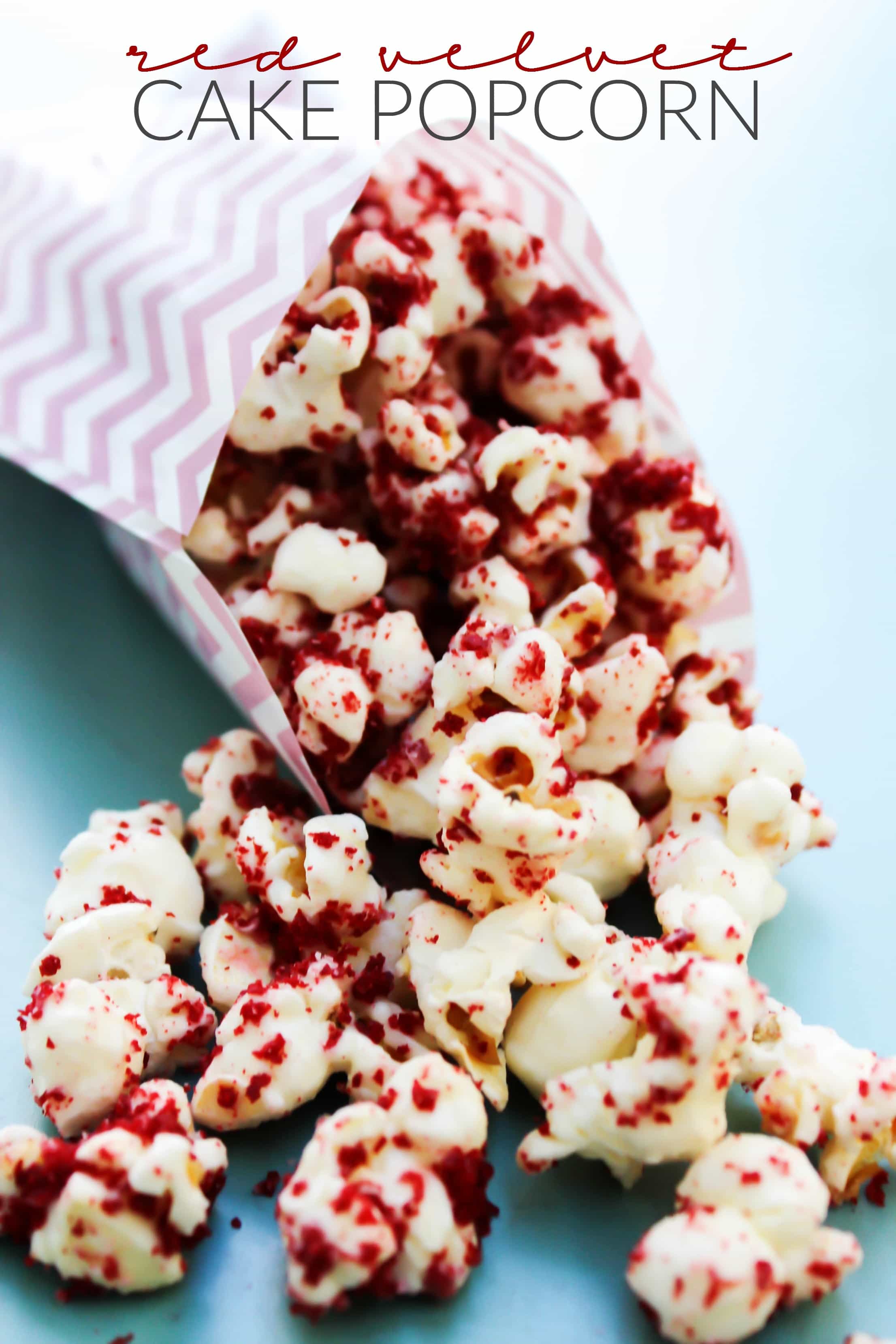 12 Holiday Recipes | Popcorn Recipes | Holiday Recipes | Popcorn Recipes Sweet | Foods for Gifts | Popcorn Recipes Sweet | Foods for Gift Giving | Homemade Food Gifts | Homemade Food Gifts Easy | Recipes for Popcorn | You'll love these fun popcorn recipes on Six Clever Sisters. These make great foods for gifting this holiday season!