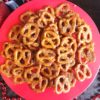 Cinnamon Sugar Pretzels | Christmas Snack | Christmas | Winter Party | Pretzel | snack Recipe | Christmas Snack Ideas | Christmas Snacks For Party | Christmas Food | Party Food | Seasoned Pretzels | Snack Food | Snacks for Party | Pretzel Recipes | Cinnamon | Sweet and Salty Snacks | A yummy sweet and salty snack, recipe on Six Clever Sisters!