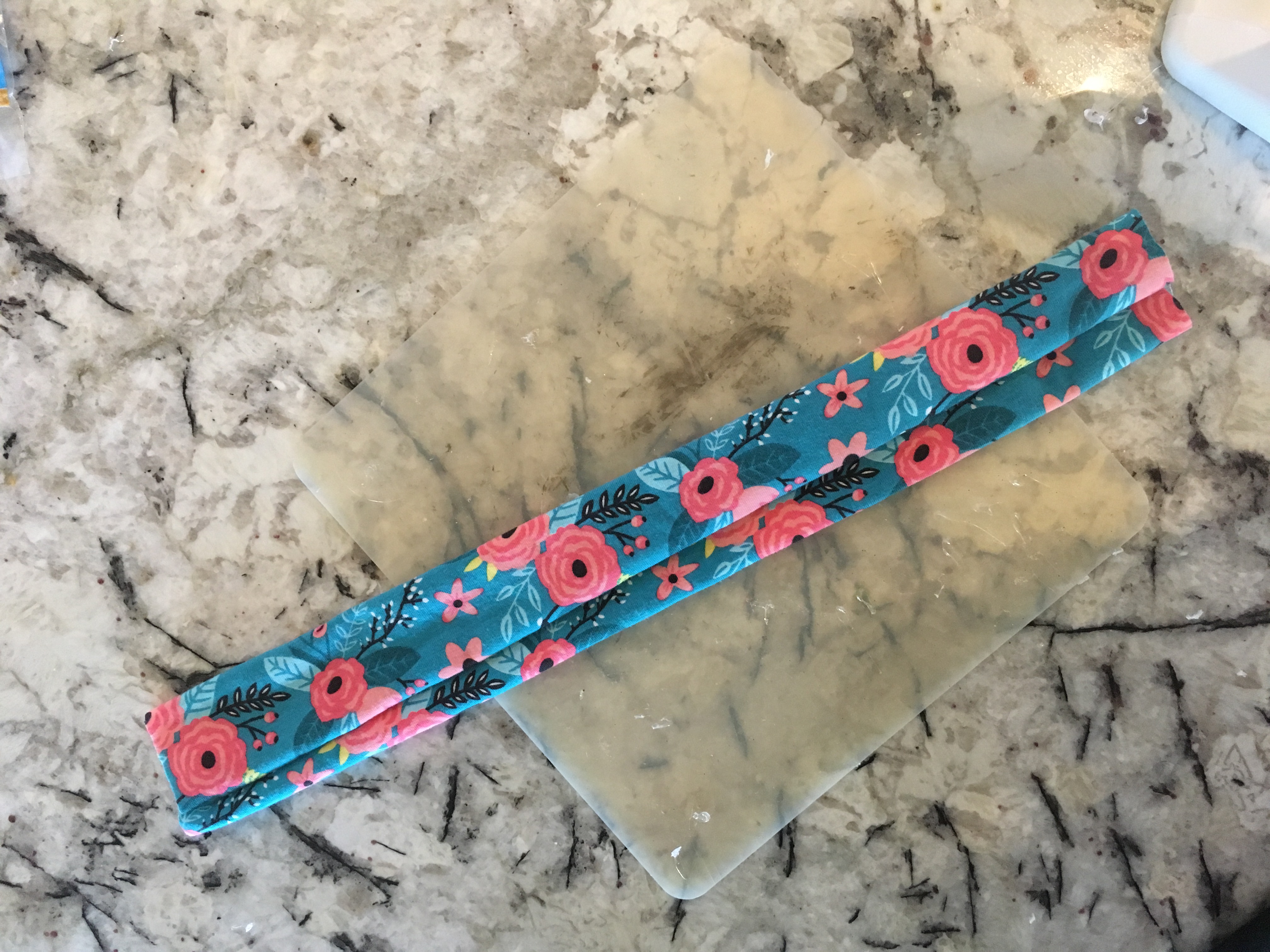 Baby Floral Headband Wrap Knit DIY | Cute Baby Headband Ideas | Newborn Headwrap | Floral Knit Headwrap | Floral Headband