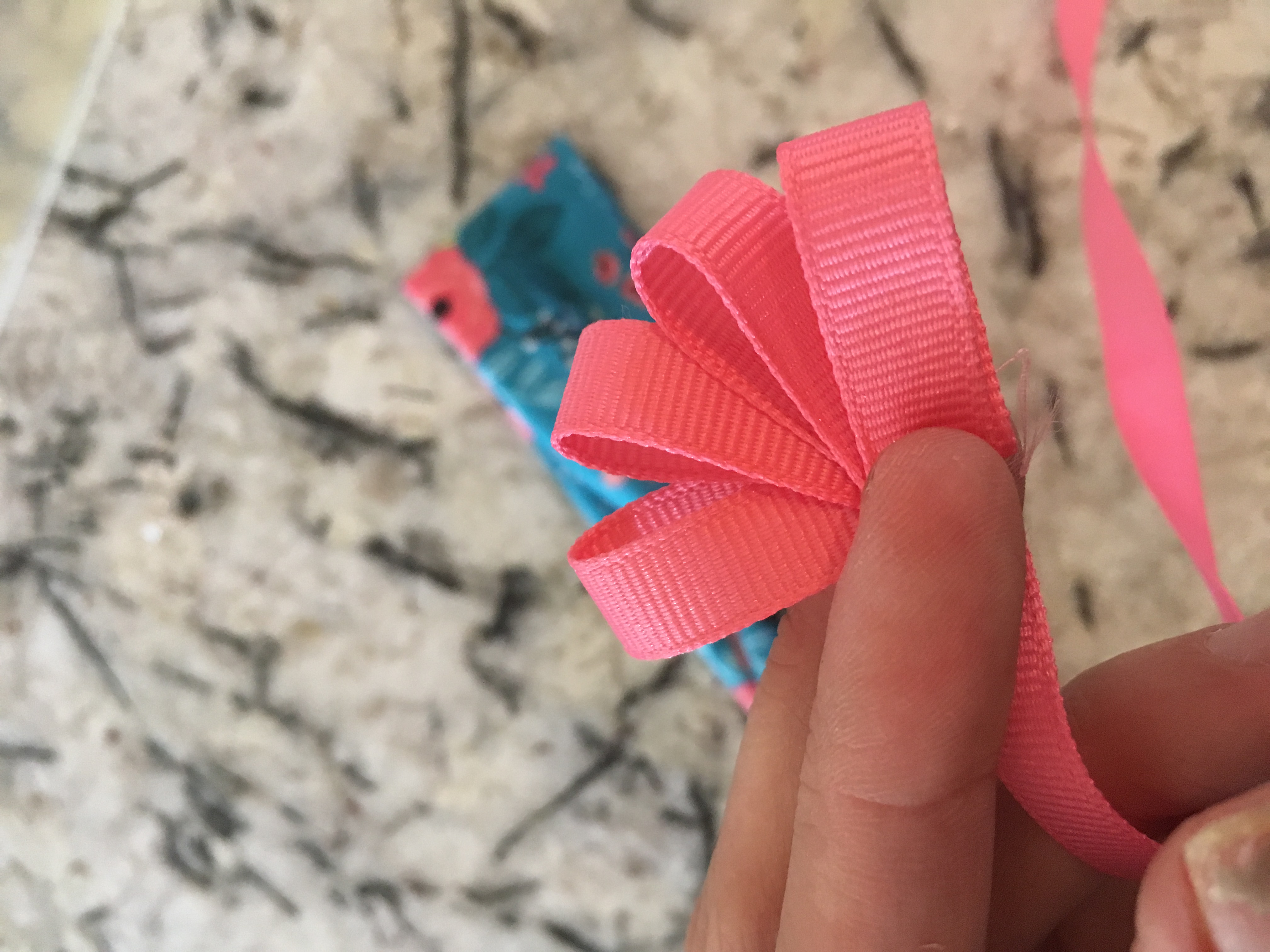 Baby Floral Headband Wrap Knit DIY | Cute Baby Headband Ideas | Newborn Headwrap | Floral Knit Headwrap | Floral Headband