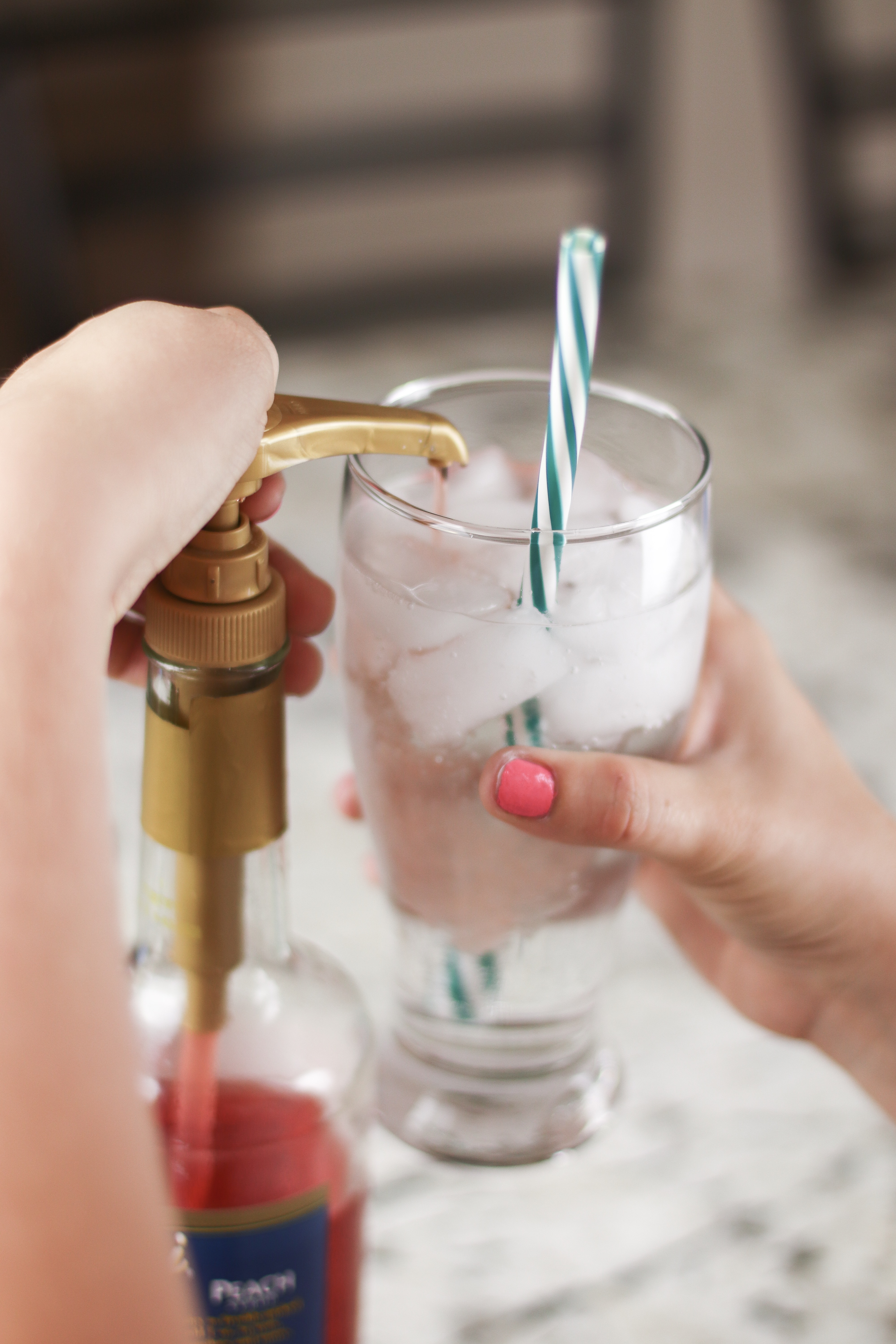 Italian Soda Recipe | Italian Soda | Club Soda Recipe | Soda Drink | Italian Soda Recipe Drinks | Italian Soda Bar | If you love Italian Sodas and have been wanting to try them at home, here's an easy recipe! SixCleverSisters.com