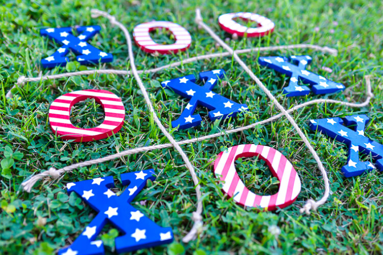 Backyard Games | Backyard Games for Kids | Backyard Games for 4th of July | Backyard Games USA | Backyard Games Ideas | Backyard Games DIY | Backyard Games and Activities | Backyard Games for Fourth of July | Backyard Games BBQ | Looking for that great backyard game to bring the fun to the party? These 12 game ideas will do just that! Six Clever Sisters