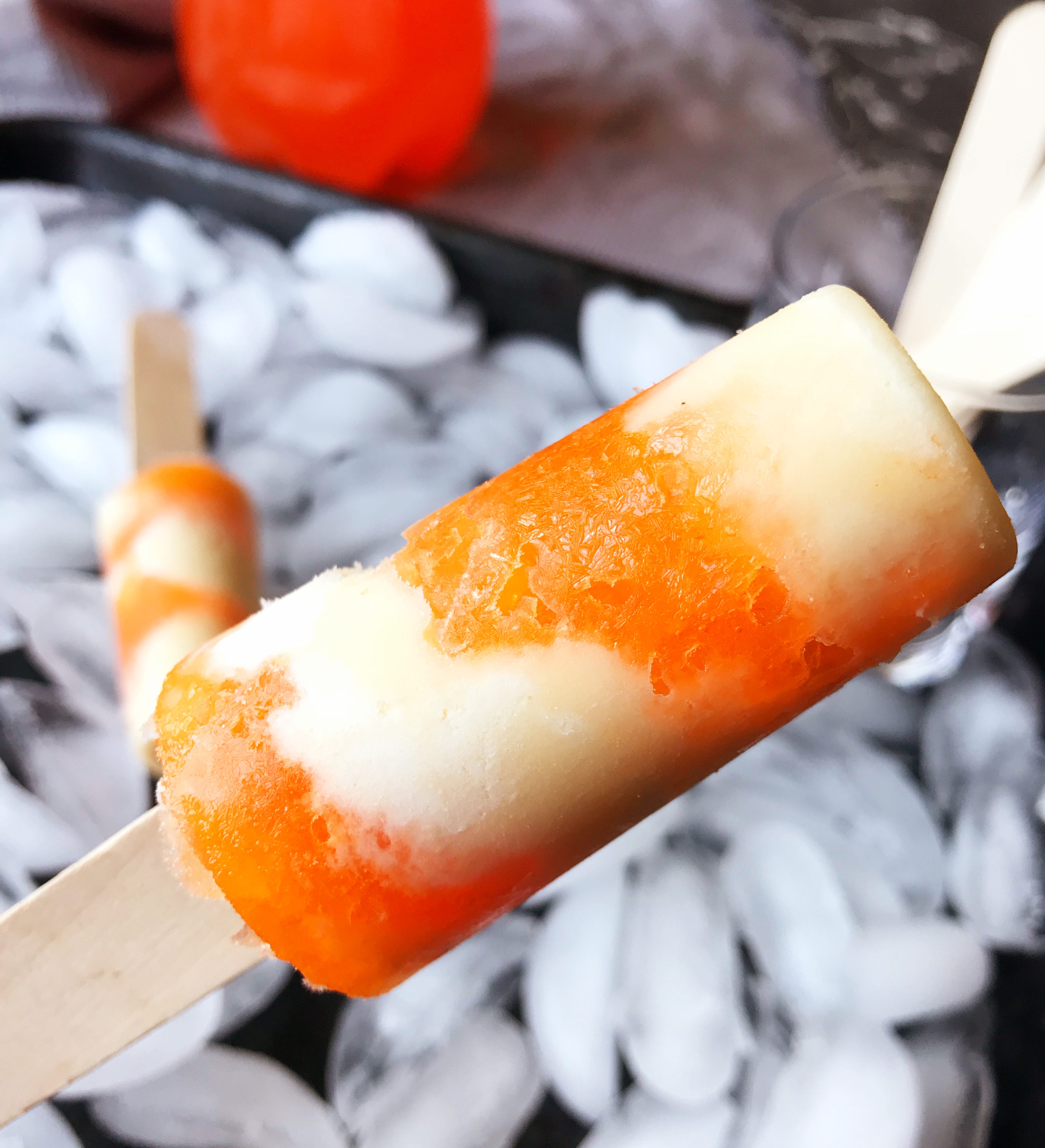 Float Popsicles | DIY Popsicles | Popsicle Recipes | Popsicles | Float Pops | Summer Treats | Summer Fun | Pool Party Ideas | Pool Party | Kid Food | Soda Pop | Soda Floats | Soda Popsicles | Simple Recipe on Six Clever Sisters