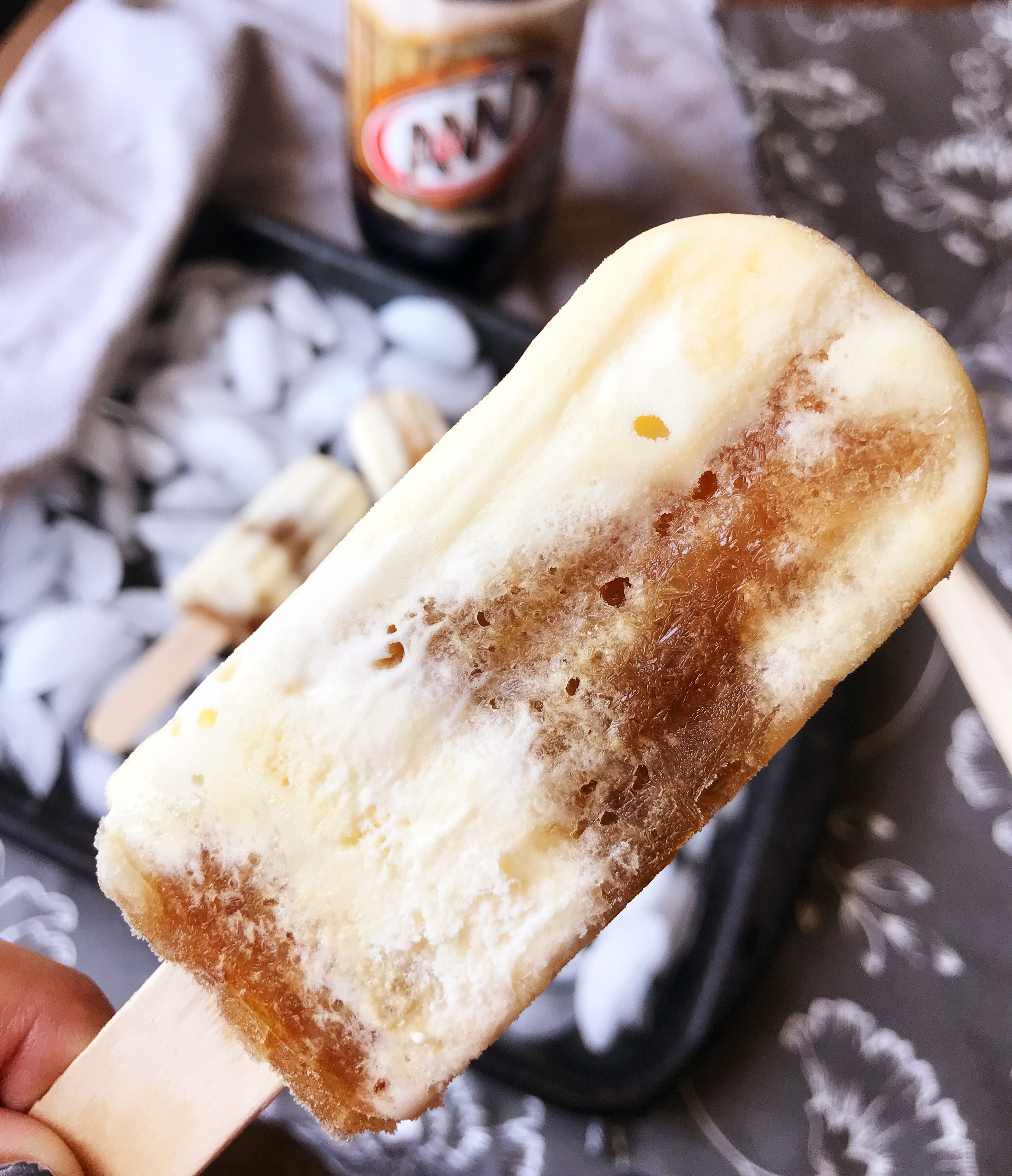 Float Popsicles | DIY Popsicles | Popsicle Recipes | Popsicles | Float Pops | Summer Treats | Summer Fun | Pool Party Ideas | Pool Party | Kid Food | Soda Pop | Soda Floats | Soda Popsicles | Simple Recipe on Six Clever Sisters