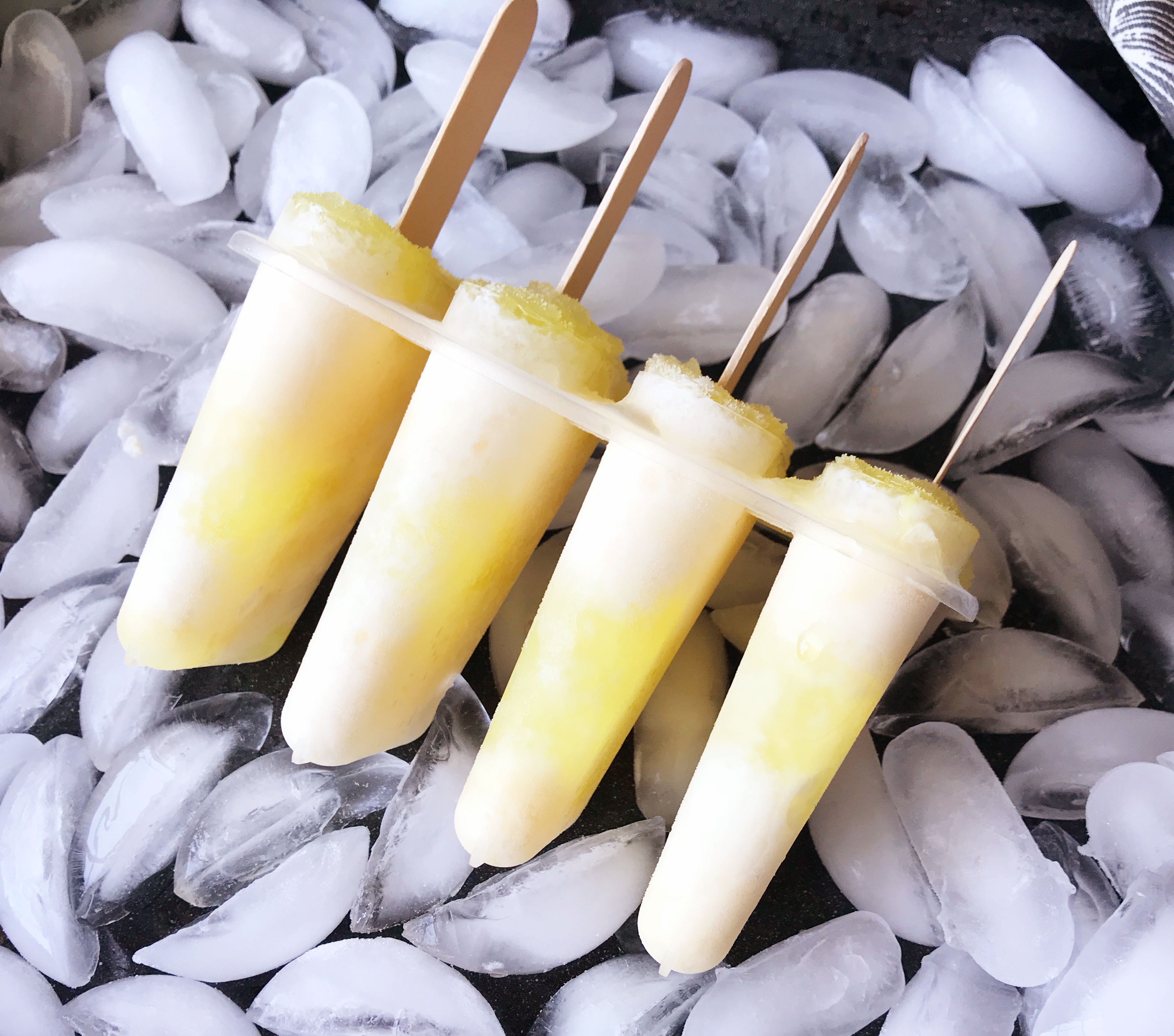 Float Popsicles | DIY Popsicles | Popsicle Recipes | Popsicles | Float Pops | Summer Treats | Summer Fun | Pool Party Ideas | Pool Party | Kid Food | Soda Pop | Soda Floats | Soda Popsicles | Simple Recipe on Six Clever Sisters