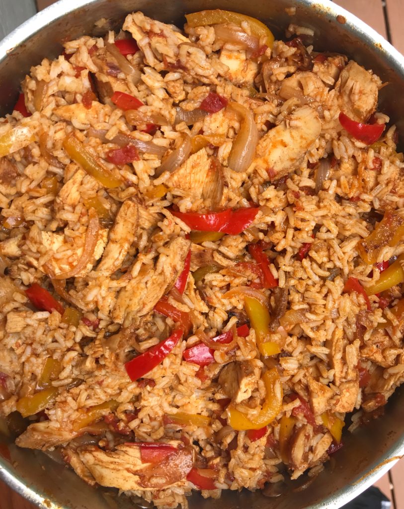 Skillet Chicken Fajita Rice | Tex Mex Meals | Tex Mex Chicken | Tex Mex Chicken Casserole | Fajita Mix | Fajita Recipe | Mexican Food | Mexican Dishes with Chicken | Mexican Dish Recipes | Mexican Dishes to Make | Mexican Casserole with Rice | Mexican Casserole Chicken | Skillet Meals | Skillet Meals with Chicken | Easy Dinner Ideas | Easy Dinner Recipes | Six Clever Sisters