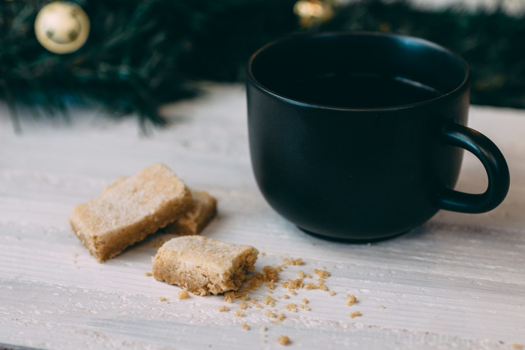 Scottish Shortbread | Shortbread Recipe | Traditional Scottish Shortbread | Christmas Shortbread | This traditional Scottish shortbread recipe is so delicious and perfect at Christmas - with the buttery and crispy flavors, this recipe is the perfect addition to your classic Christmas cookie recipes!