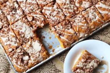 Pumpkin Streusel Bars | Pumpkin Bars | Pumpkin Dessert | Fall Dessert | Coffeecake | Pumpkin Coffeecake | Pumpkin Bread | Pumpkin | Autumn | Maple | Maple Glaze | Maple Dessert | Streusel | Streusel Coffeecake