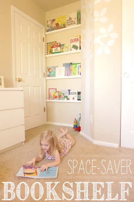 10 Amazing Tutorials for Kids' Room Bookshelves | Bookcase | Bookshelf Ideas | Bookshelf DIY | Bookshelf Kids | Kids Room | Kids Decor | Book Organization | Room Organization | Storage Kids | Tutorial Bookshelf | Six Clever Sisters