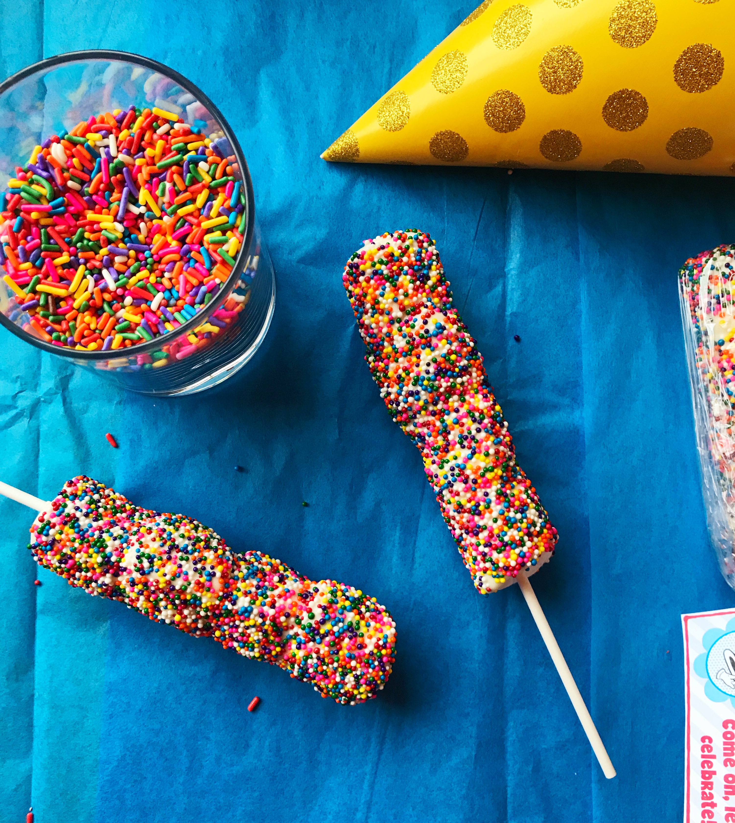 Sprinkle Marshmallow Pops | Marshmallow | Birthday Treats | Birthday | Kid Birthday | Marshmallow Pops | Marshmallow Treat | Birthday Treats to take to school | Birthday Treats for school | Birthday Treat | Sprinkle | Sprinkle Party | Sprinkle Cake | Party