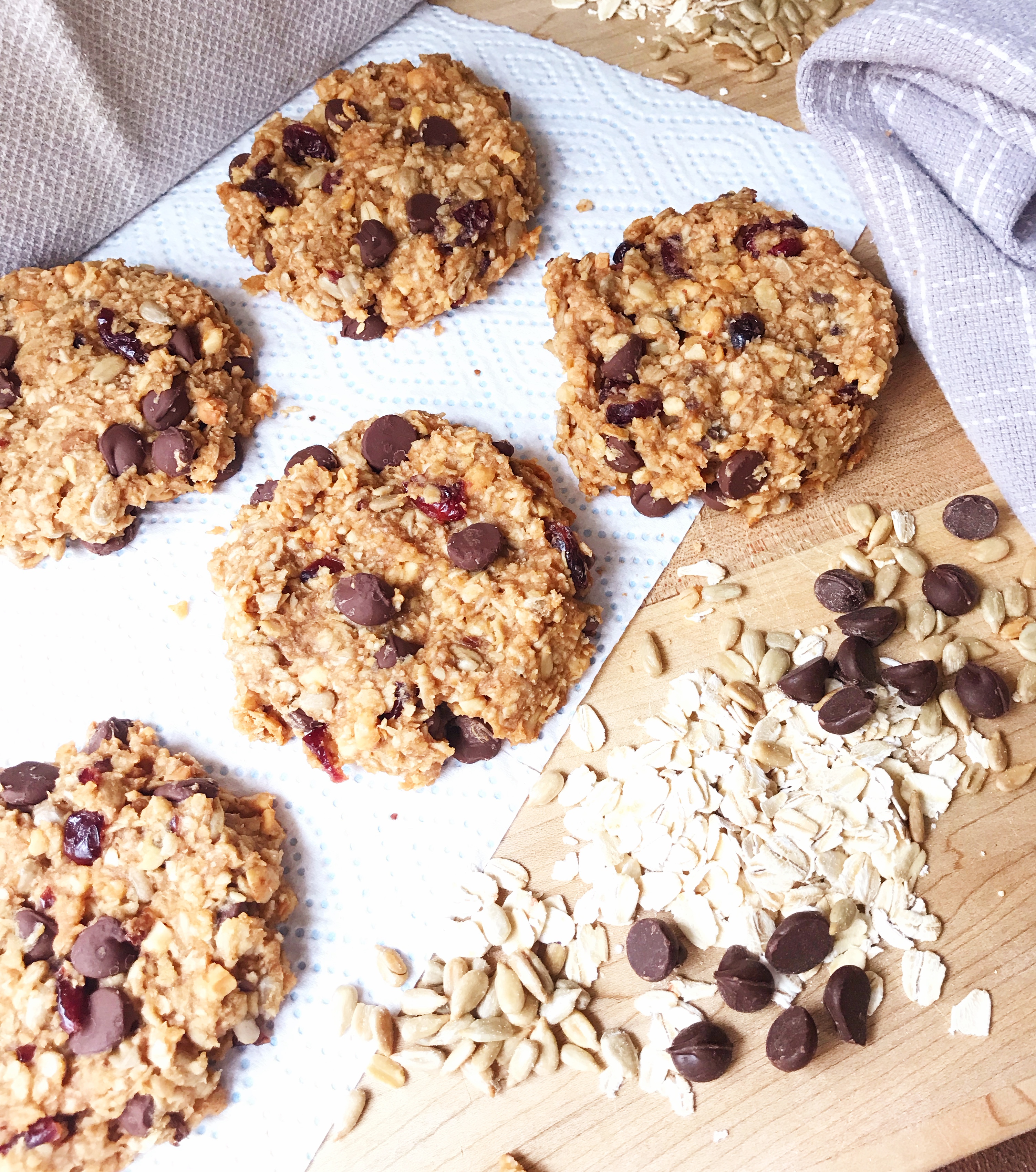 Oatmeal Breakfast Cookies | Oatmeal | Healthy Breakfast | Heart Healthy | Oatmeal Recipes | Breakfast Recipes | On the Go Breakfast | Breakfast Ideas | Breakfast Meal Prep | Oatmeal Cookies | Healthy Breakfast 