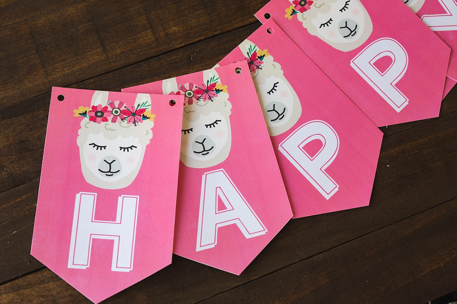 Llama Birthday Banner | Llama Banner | Llama Banner DIY | Llama Birthday Banner DIY | Llama Banner Printable | Llama Banner Free | Llama Banner Printable | Llama Banner Free Printable | Llama Party Banner Printable | Llama Birthday Banner Free Printable #llama #llamaparty #llamabirthday