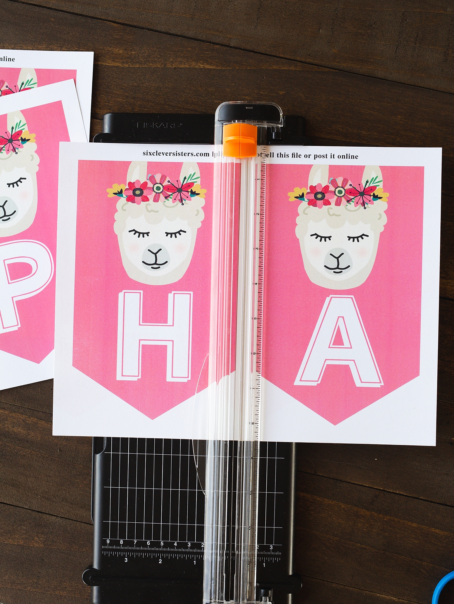 Llama Birthday Banner | Llama Banner | Llama Banner DIY | Llama Birthday Banner DIY | Llama Banner Printable | Llama Banner Free | Llama Banner Printable | Llama Banner Free Printable | Llama Party Banner Printable | Llama Birthday Banner Free Printable #llama #llamaparty #llamabirthday