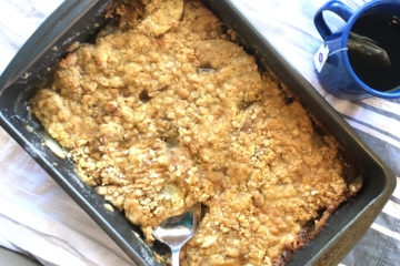 Apple Oatmeal Crisp Recipe | Apple Dessert | Apple Cobbler | Fall Dessert | Spring Dessert | Easter Dessert | Thanksgiving | Sweet Tooth | Fruit Dessert | Six Clever Sisters