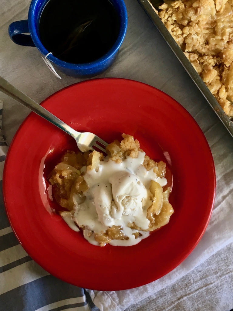 Apple Oatmeal Crisp Recipe | Apple Dessert | Apple Cobbler | Fall Dessert | Spring Dessert | Easter Dessert | Thanksgiving | Sweet Tooth | Fruit Dessert | Six Clever Sisters