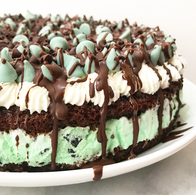 Ice Cream Cake recipes | Ice Cream | Summer Dessert | Summer Recipe | Ice Cream Recipes | Ice cream Sandwich Cake | Ice Cream Cake Easy | Ice Cream Cake Birthday Party | Ice Cream Cake Homemade | Desserts Easy | Summer Bucket List | Six Clever Sisters