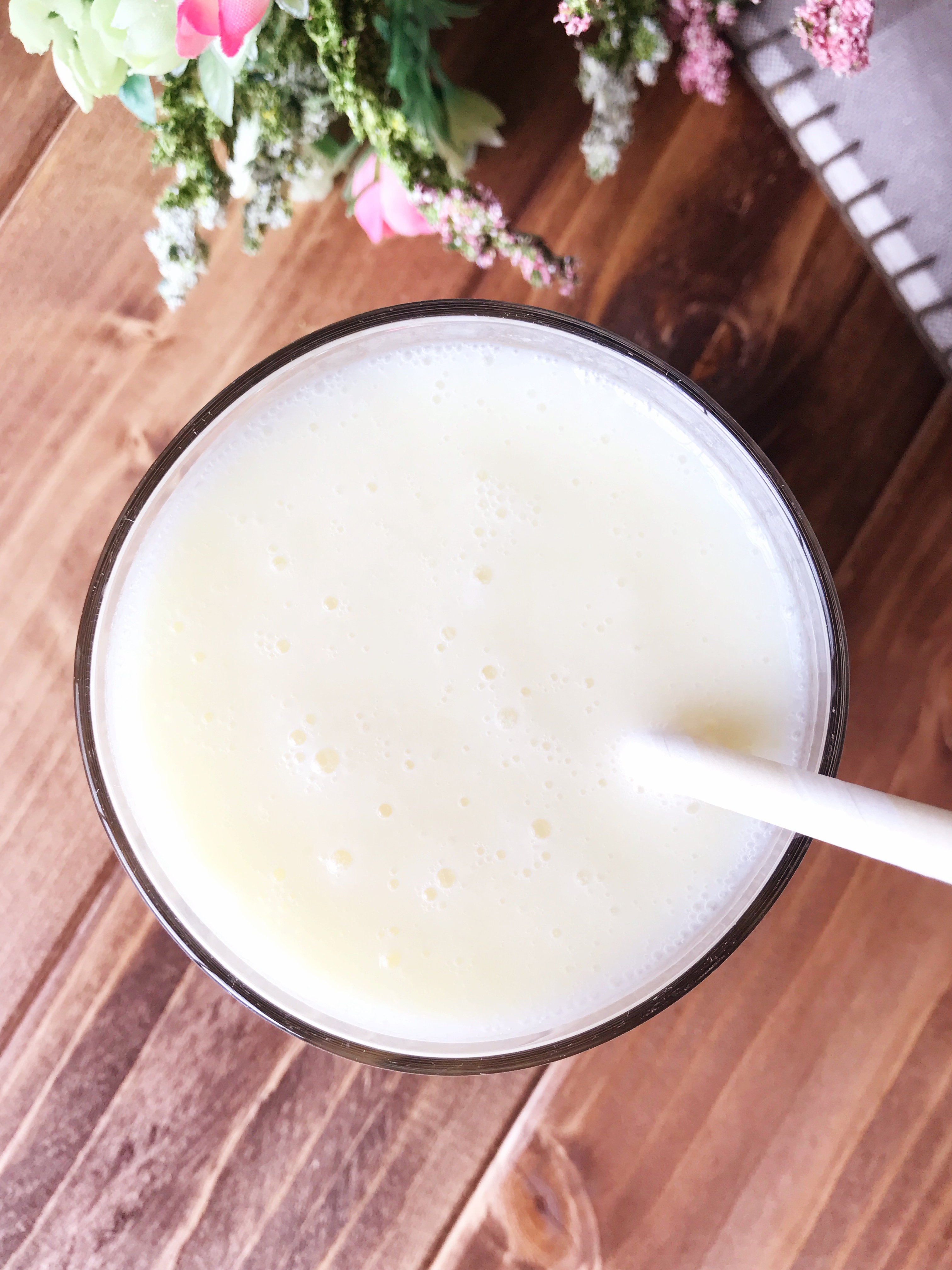 Smoothie | Lemon | Pineapple | Smoothie recipe | Smoothie Recipes Healthy | Smoothie Recipes | Smoothies | Fruit Drink | Fruit Smoothie | Summer | Tropical Smoothie |Six Clever Sisters 