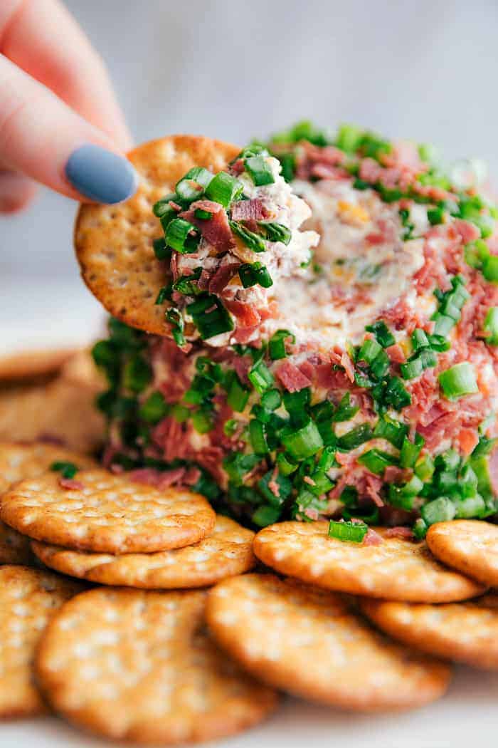 Cheeseball Recipes | Holiday Appetizers | Christmas Recipes | Thanksgiving Recipes | Party Food | Party Appetizers | Christmas Appetizer | Healthy Appetizers | Keto Appetizer | Keto Recipe | Low Carb Appetizers | Low Carb Recipes | Christmas Cheeseball | Easy Recipes | Easy Holiday Food | Christmas Food Ideas | Party Ideas | Holiday Food | Six Clever Sisters