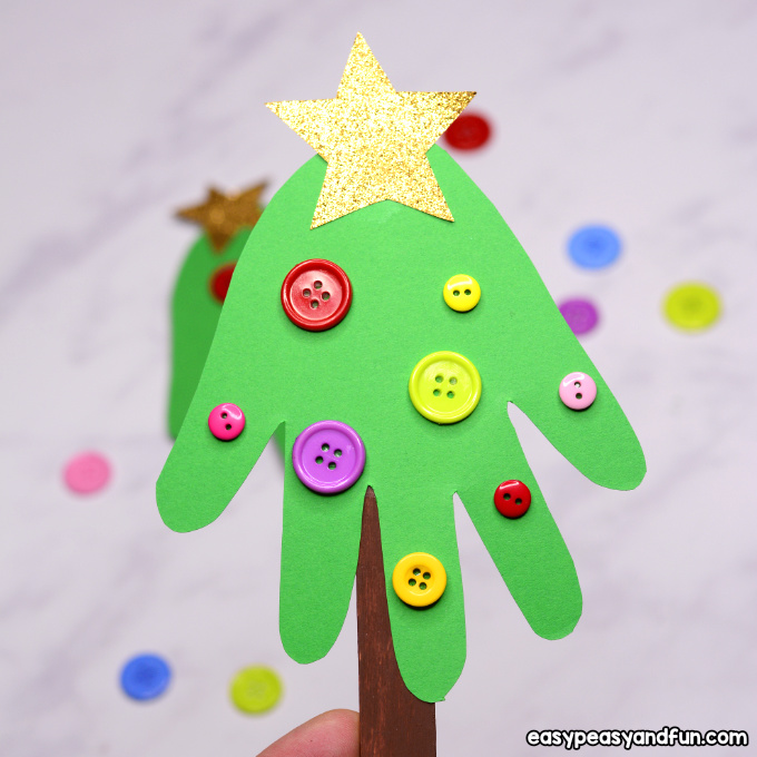 Holiday Crafts for Kids | Easy Christmas Crafts | Christmas Tree Crafts | Christmas Tree Crafts DIY | Christmas Tree Crafts for Kids | Christmas Tree Crafts for Kids to Make | Holiday Crafts | Holiday Crafts for Kids | These fun, festive Christmas tree crafts for kids to make are sure to put you in the holiday spirit! Find all the Christmas tree craft ideas you need for some fun craft ideas to make with kids this holiday season! #christmas #christmastree #crafts #craftsforkids #holiday #kidsactivities #holidaycrafts