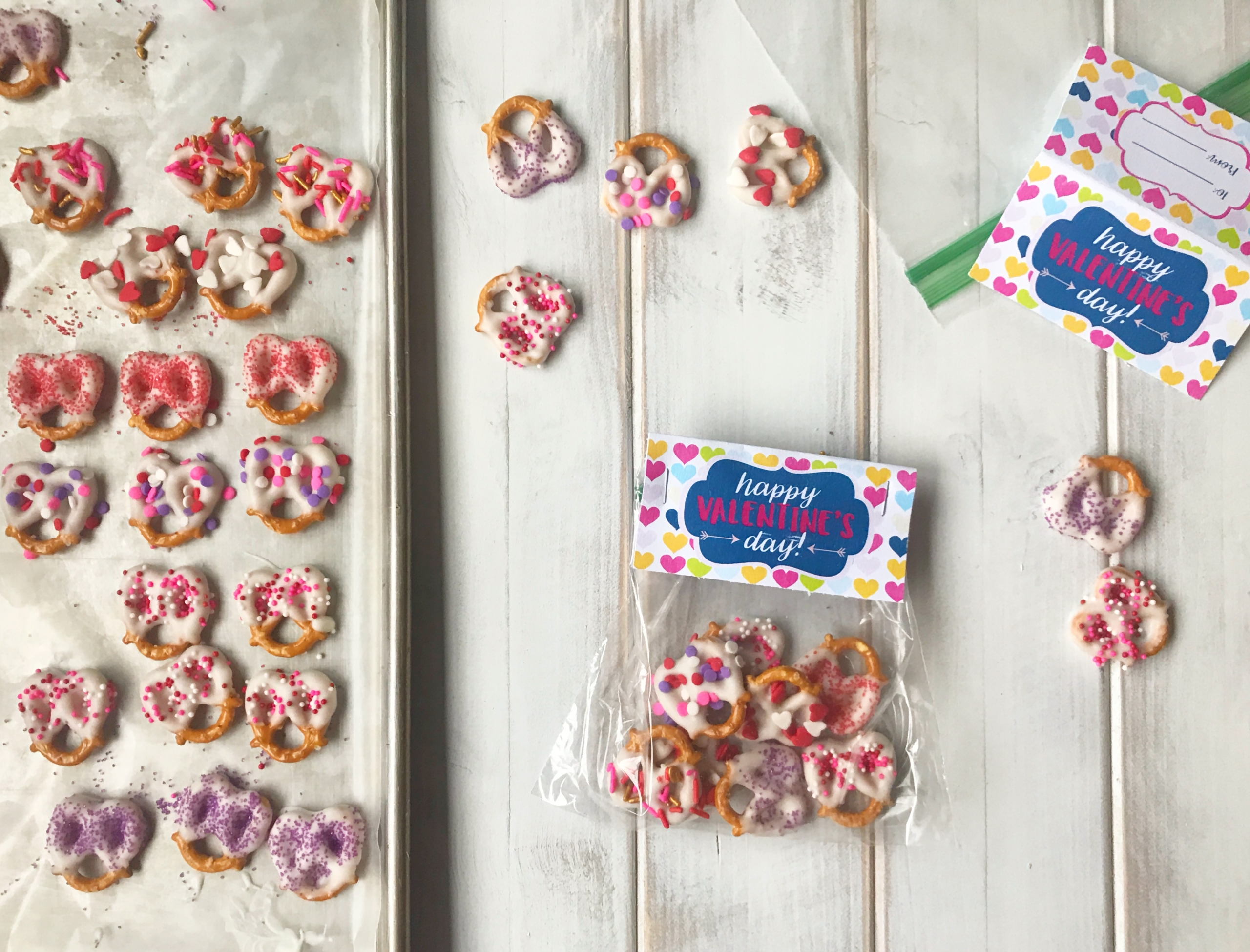 Valentine's Day Treat | February 14 | Chocolate Pretzels | Kid Friendly | Kid Treat | Party | Valentine | Kid Valentine | Treat Bag | Valentine's Candy | Homemade Treat | Treats for Kids to Make | Free Printable | Free Bag Topper | Six Clever Sisters 